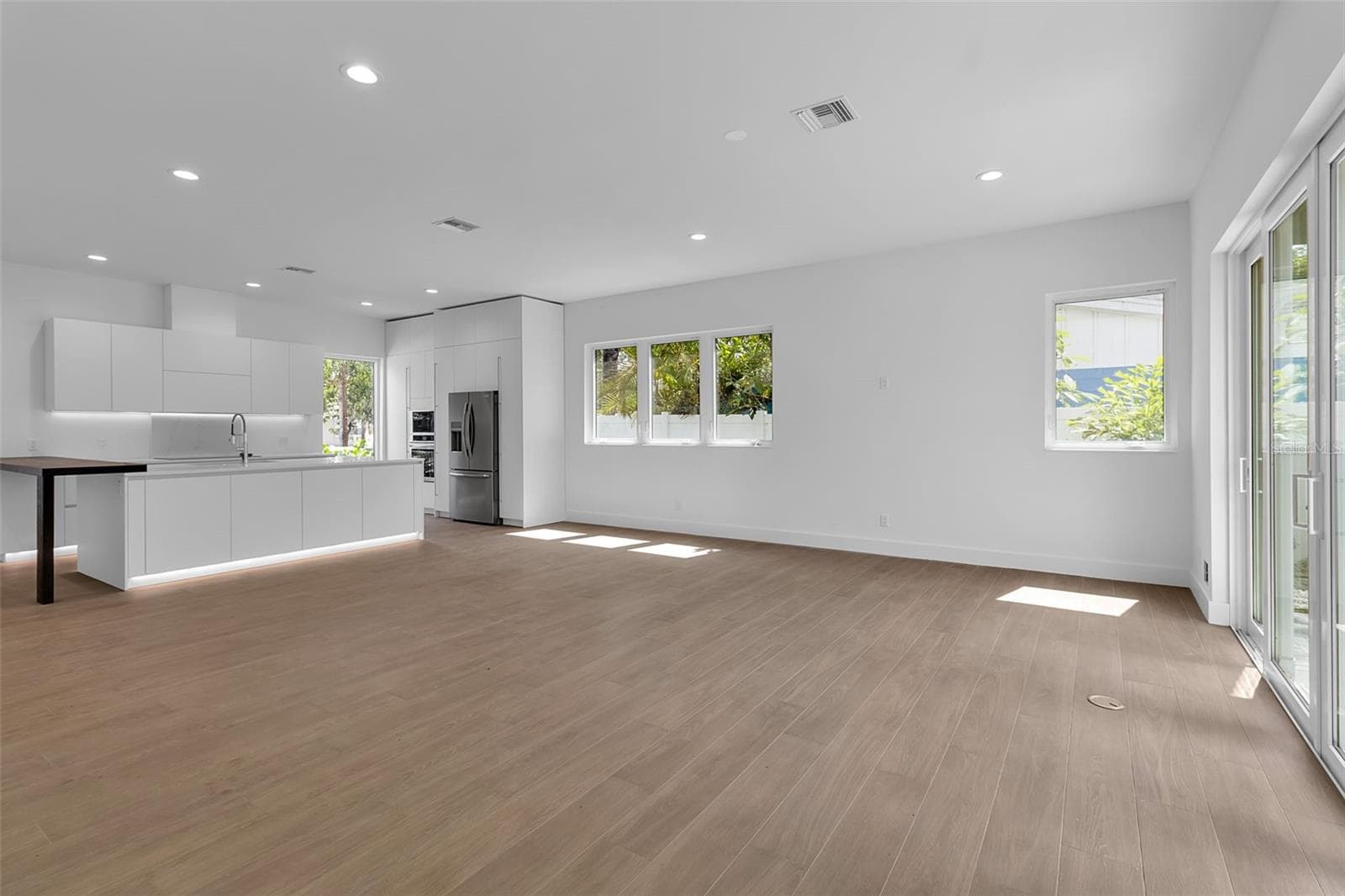 Single Family Residence at 2516 BROWNING ST, SARASOTA, photo 16 of 38