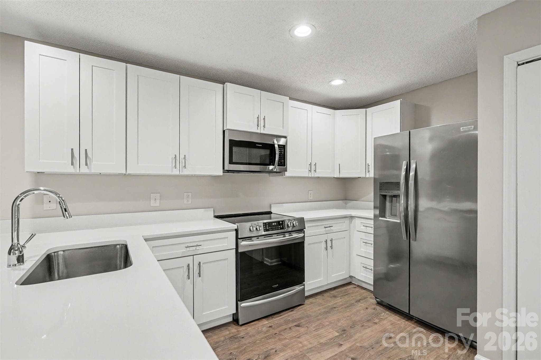 Single Family Residence at 9060 Tulagi Court, Tega Cay, photo 12 of 29