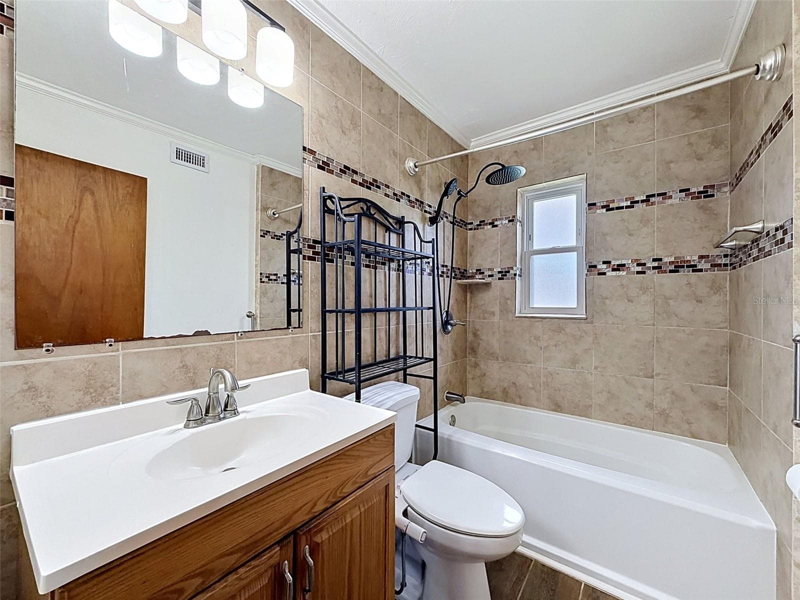Hallway bathroom - 2518 W NORTH ST, TAMPA