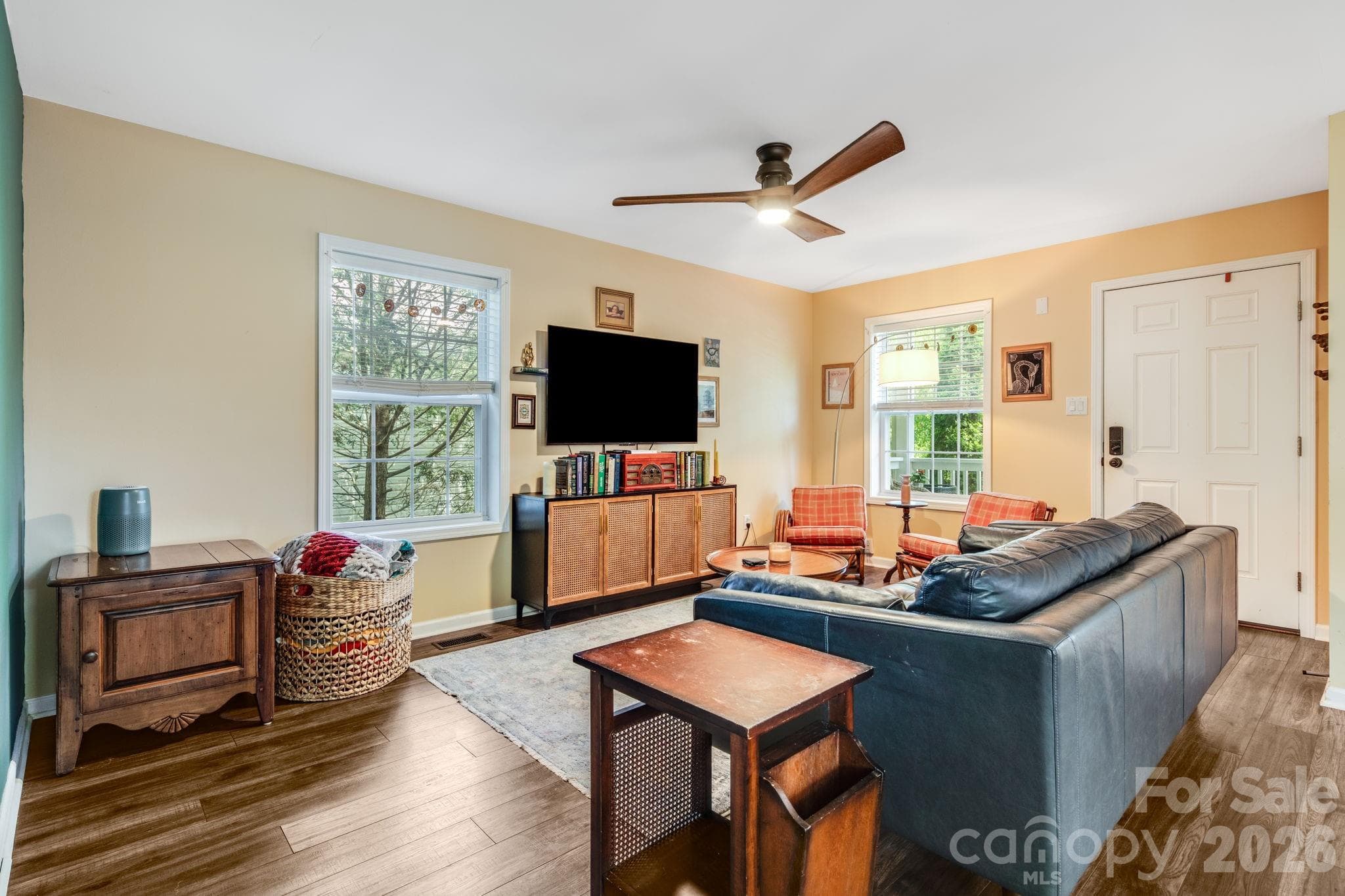 Single Family Residence at Asheville, photo 6 of 28