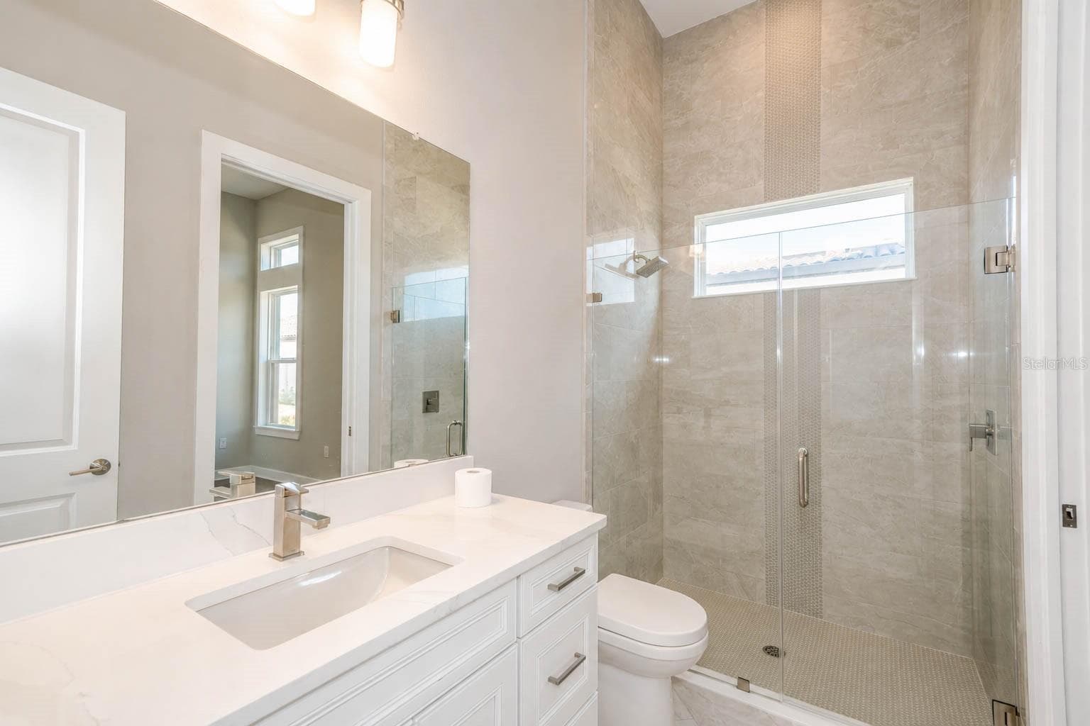 BATH 2 - 4866 FRECCIA LOOP, WESLEY CHAPEL
