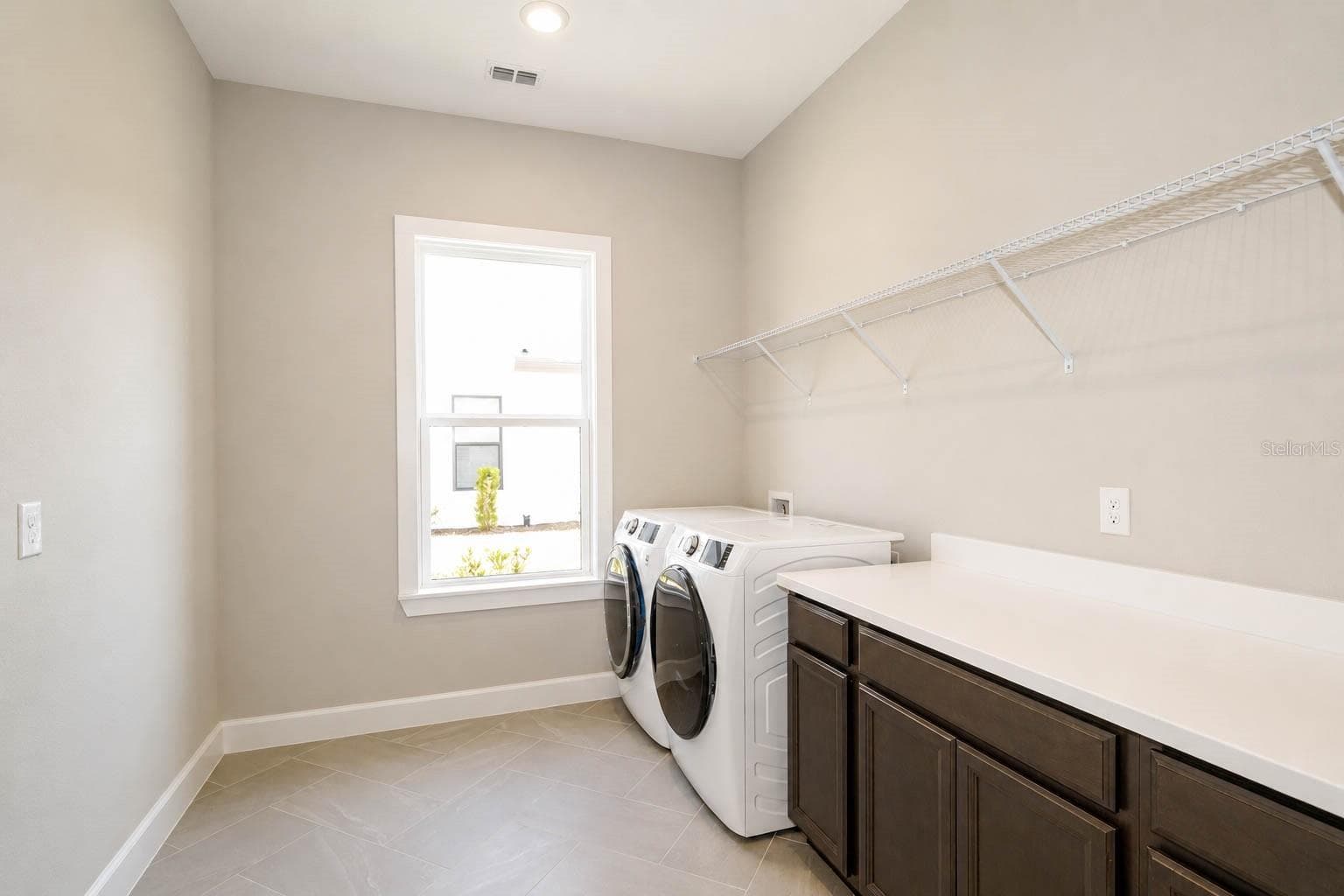 LAUNDRY - 4866 FRECCIA LOOP, WESLEY CHAPEL