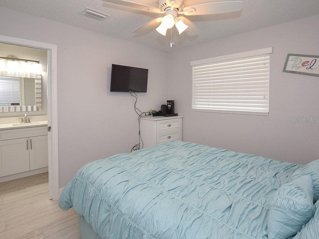 Single Family Residence at 159 HOLLAND RD, ORMOND BEACH, photo 16 of 56