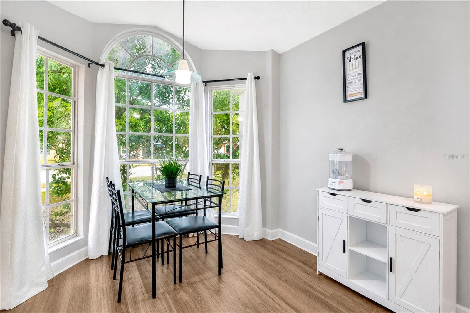 Breakfast Nook - 2413 RADNOR AVE, ORLANDO