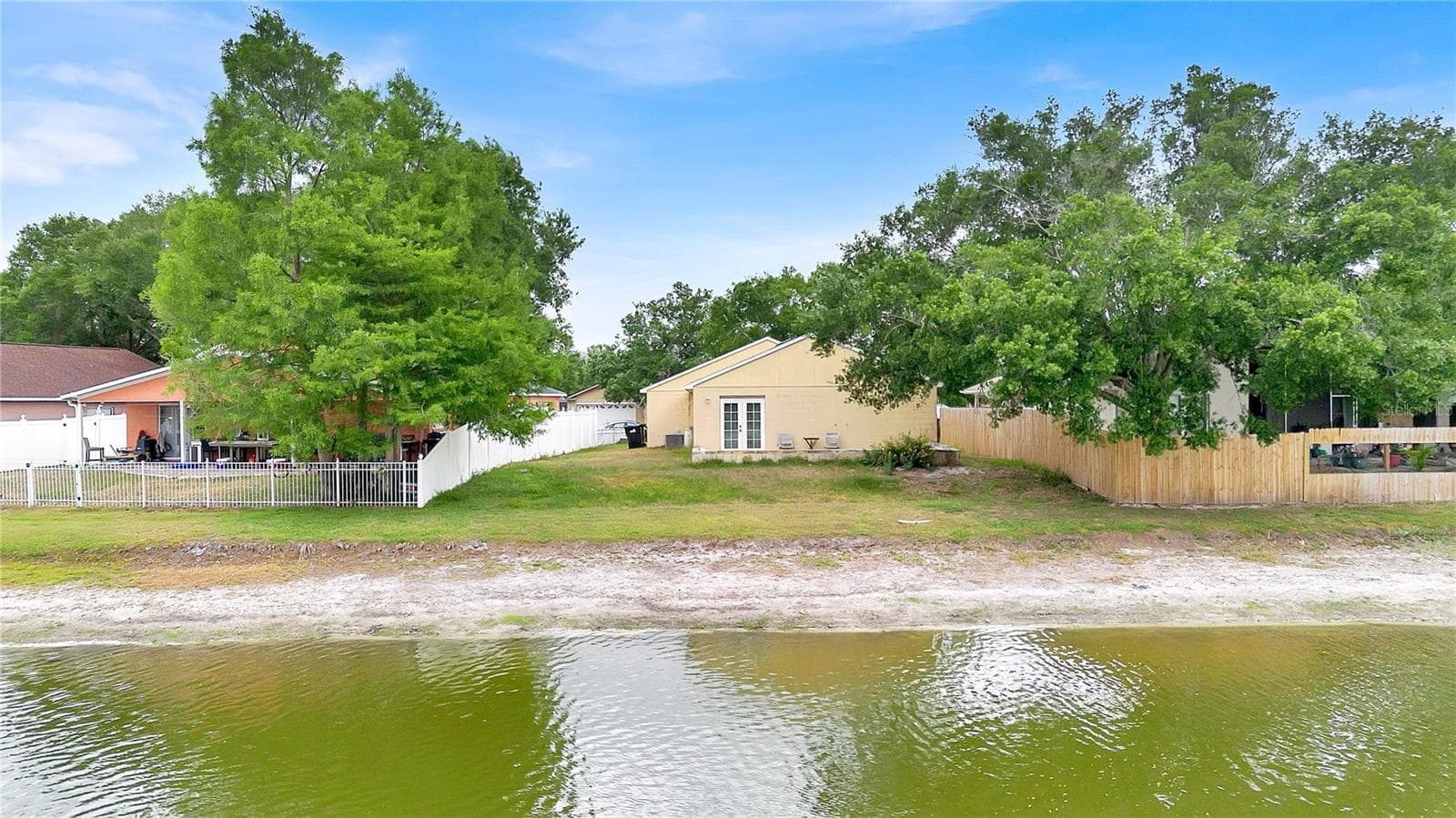 Single Family Residence at 2413 RADNOR AVE, ORLANDO, photo 39 of 48
