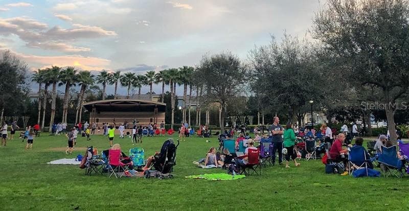 Downtown Avalon Park - 2413 RADNOR AVE, ORLANDO