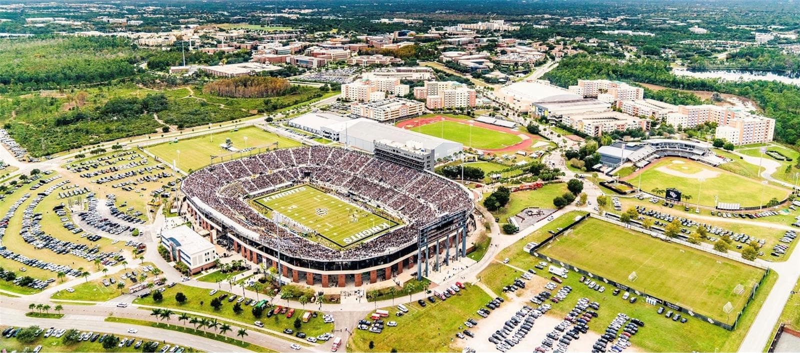 UCF Knights! - 2413 RADNOR AVE, ORLANDO