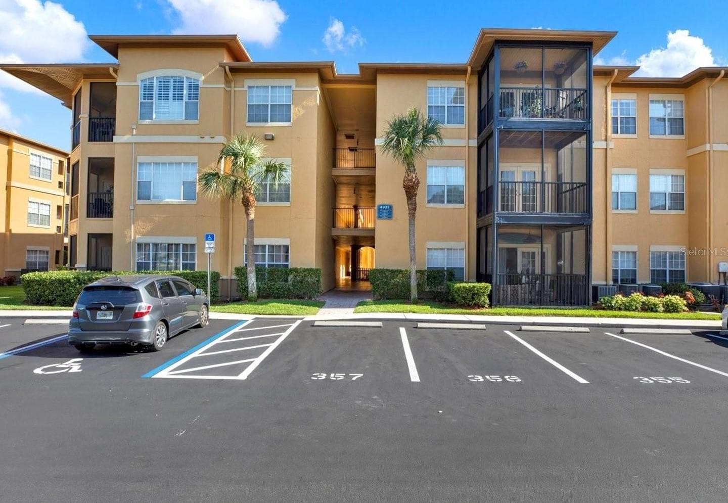 4333 BAYSIDE VILLAGE DR #229