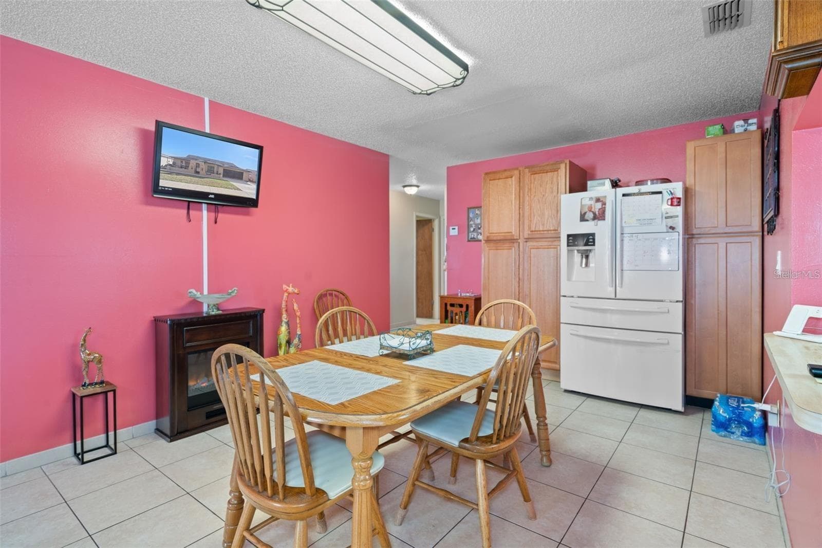 DINING - 8914 SCHRADER BLVD, PORT RICHEY