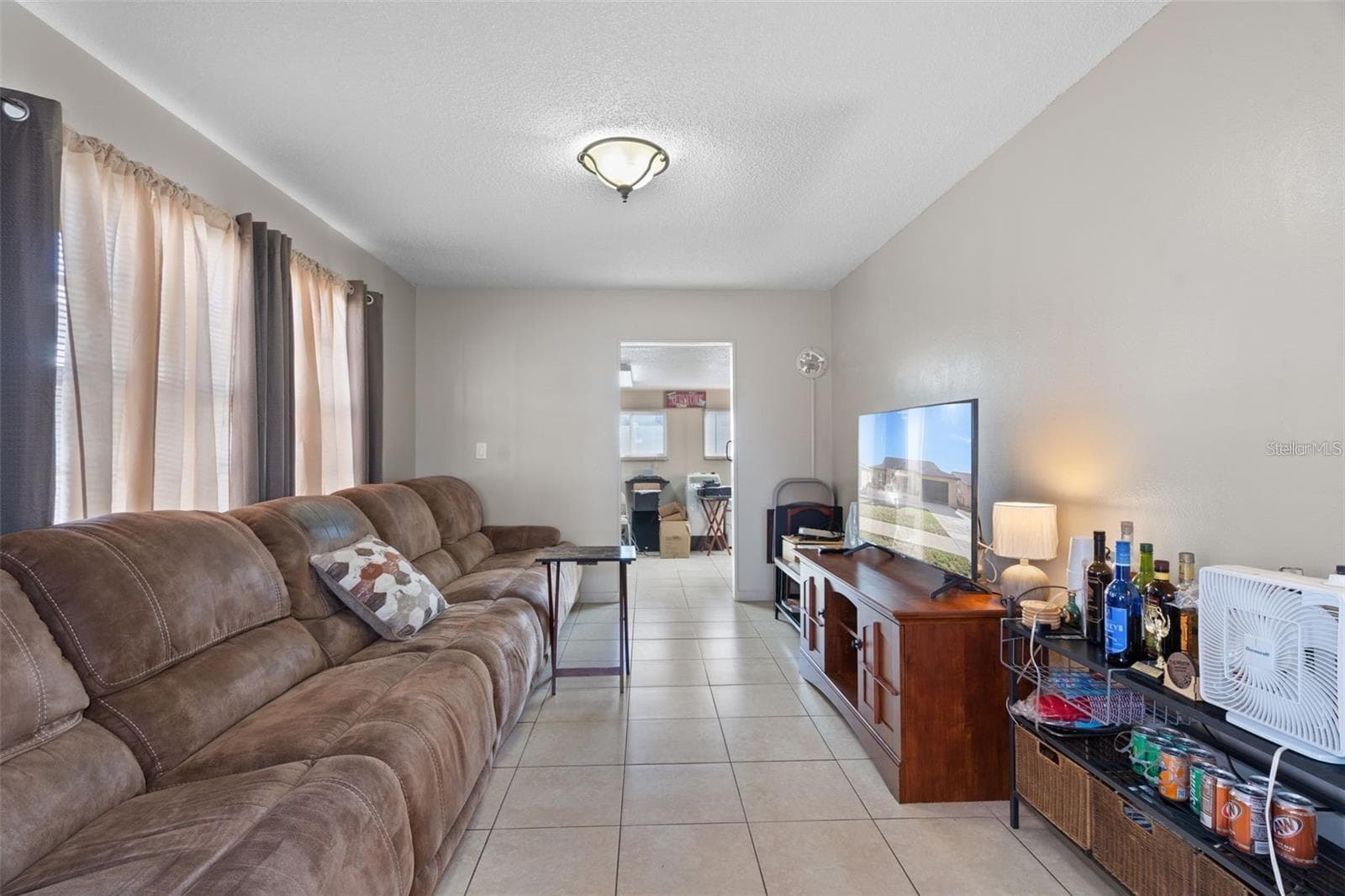 FAMILY ROOM - 8914 SCHRADER BLVD, PORT RICHEY