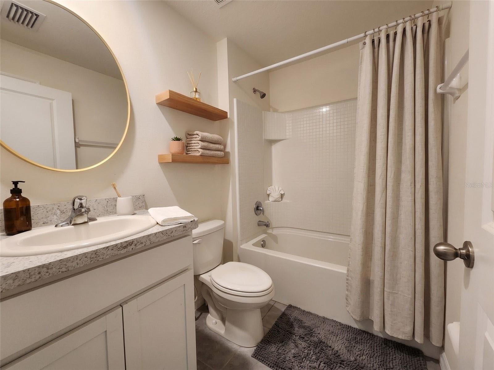 Single Family Residence at 8696 SW 49TH CIR, OCALA, photo 9 of 11