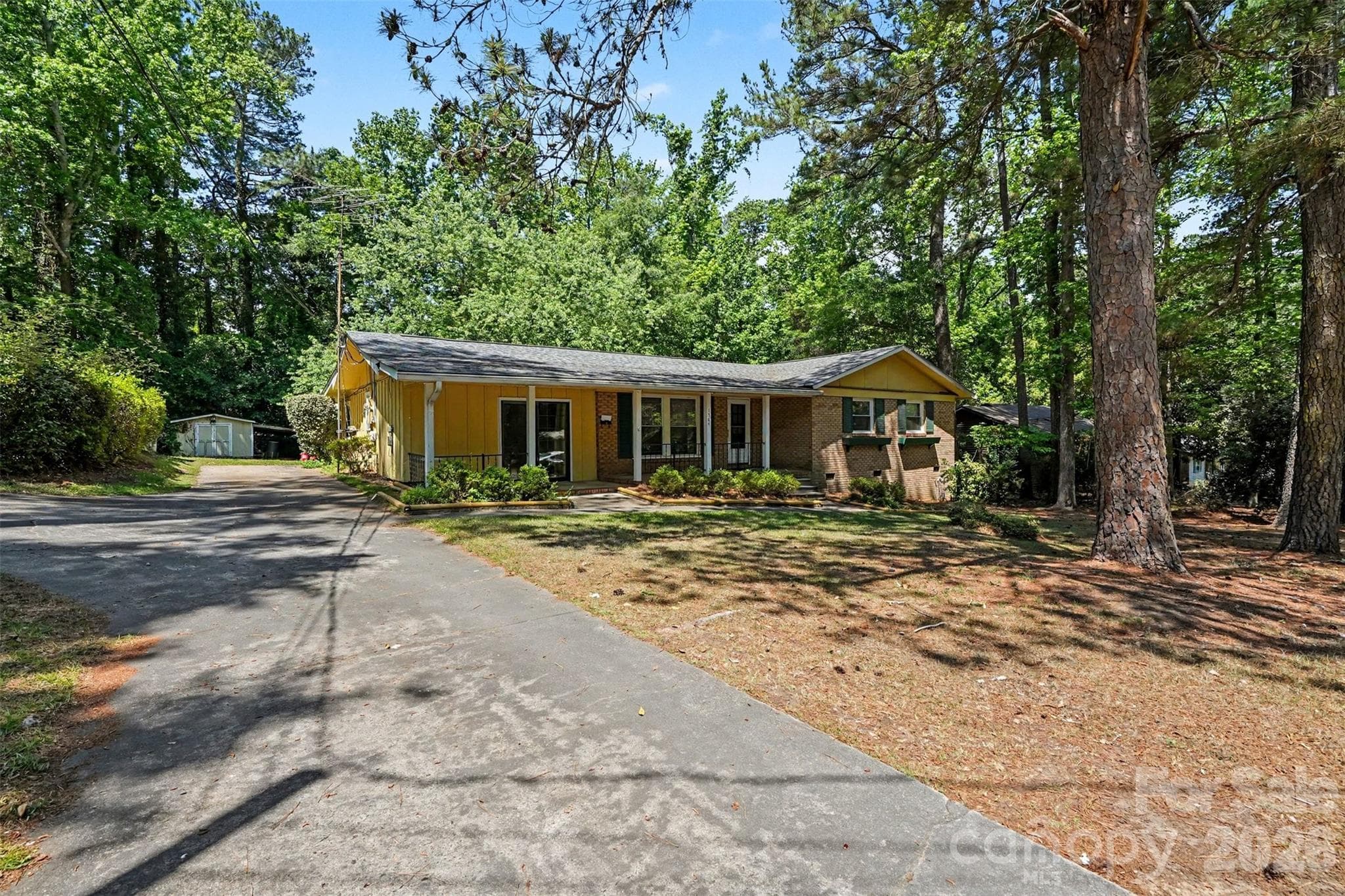 Single Family Residence at 1304 Shannon Drive, Wadesboro, photo 3 of 32