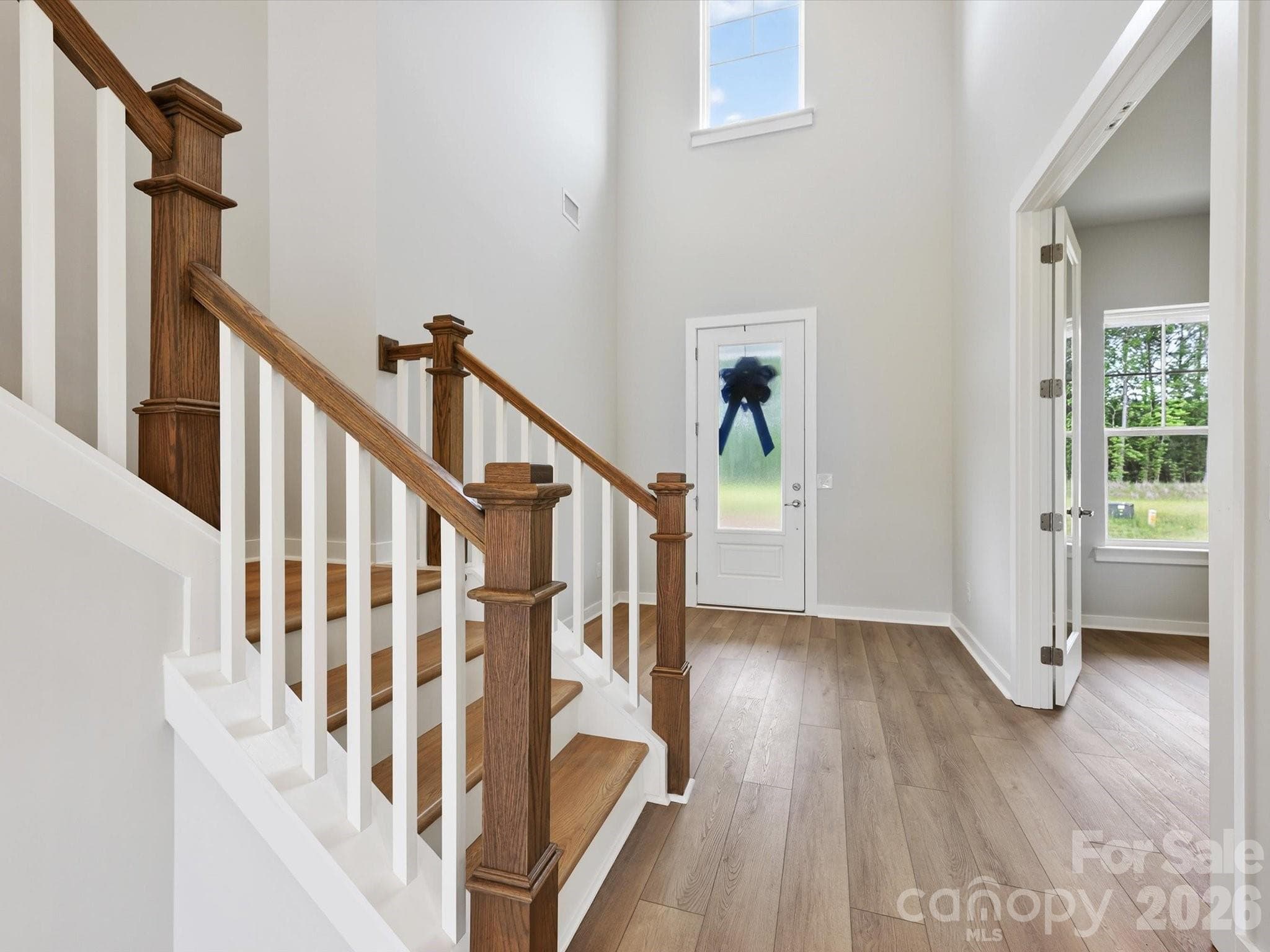 Voluminous entryway. - Rock Hill