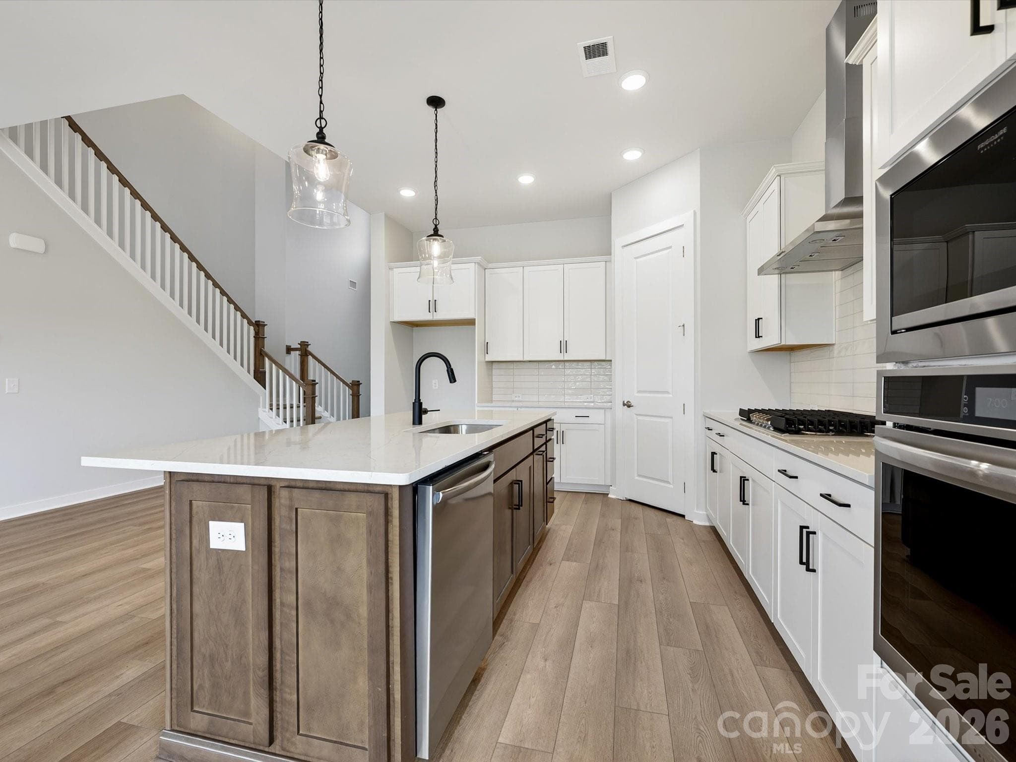 Single Family Residence at 333 Portree Street, Rock Hill, photo 10 of 35