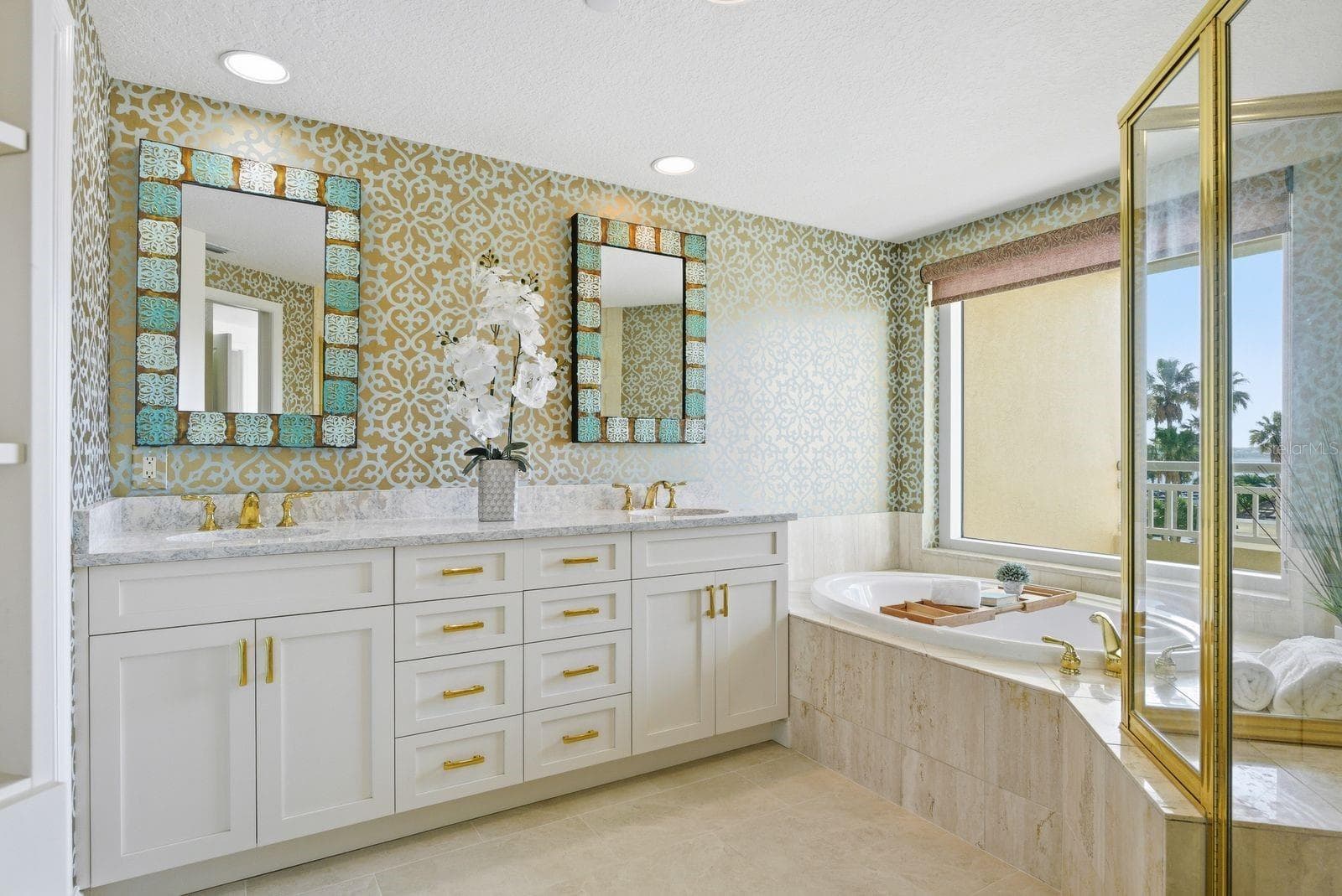 Primary bathroom - 1170 SE GULF BLVD #305, CLEARWATER BEACH