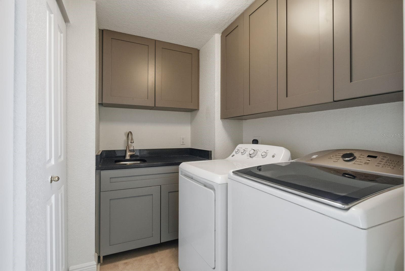 Laundry room - 1170 SE GULF BLVD #305, CLEARWATER BEACH