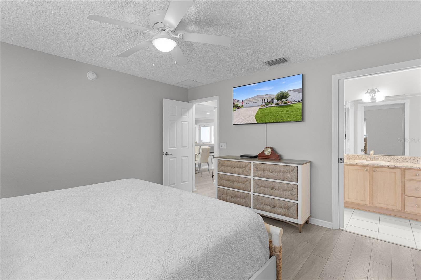 Single Family Residence at 16689 SE 78TH LIVE OAK AVE, THE VILLAGES, photo 19 of 63