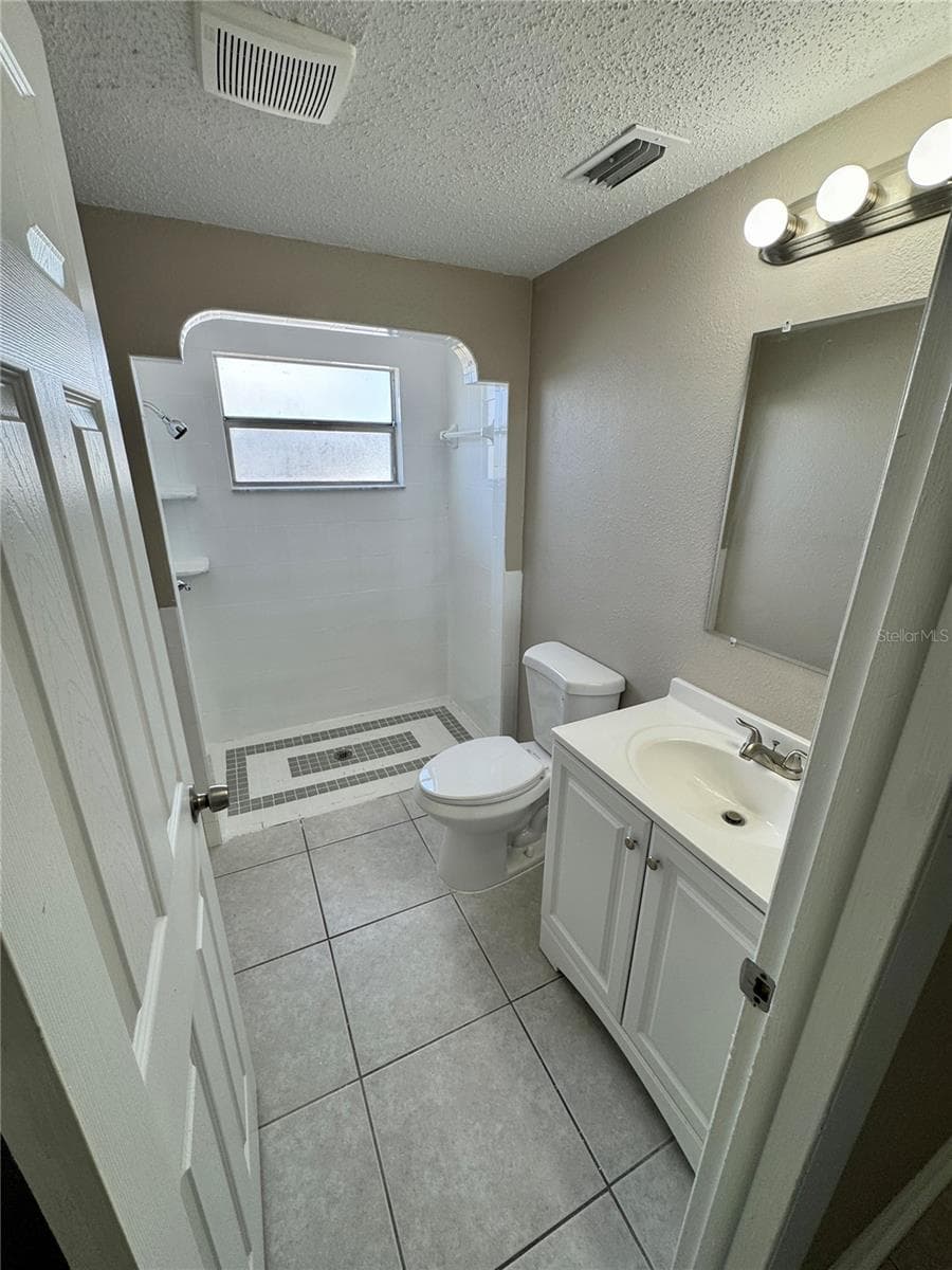 Single Family Residence at 6135 SEABREEZE DR, PORT RICHEY, photo 14 of 19