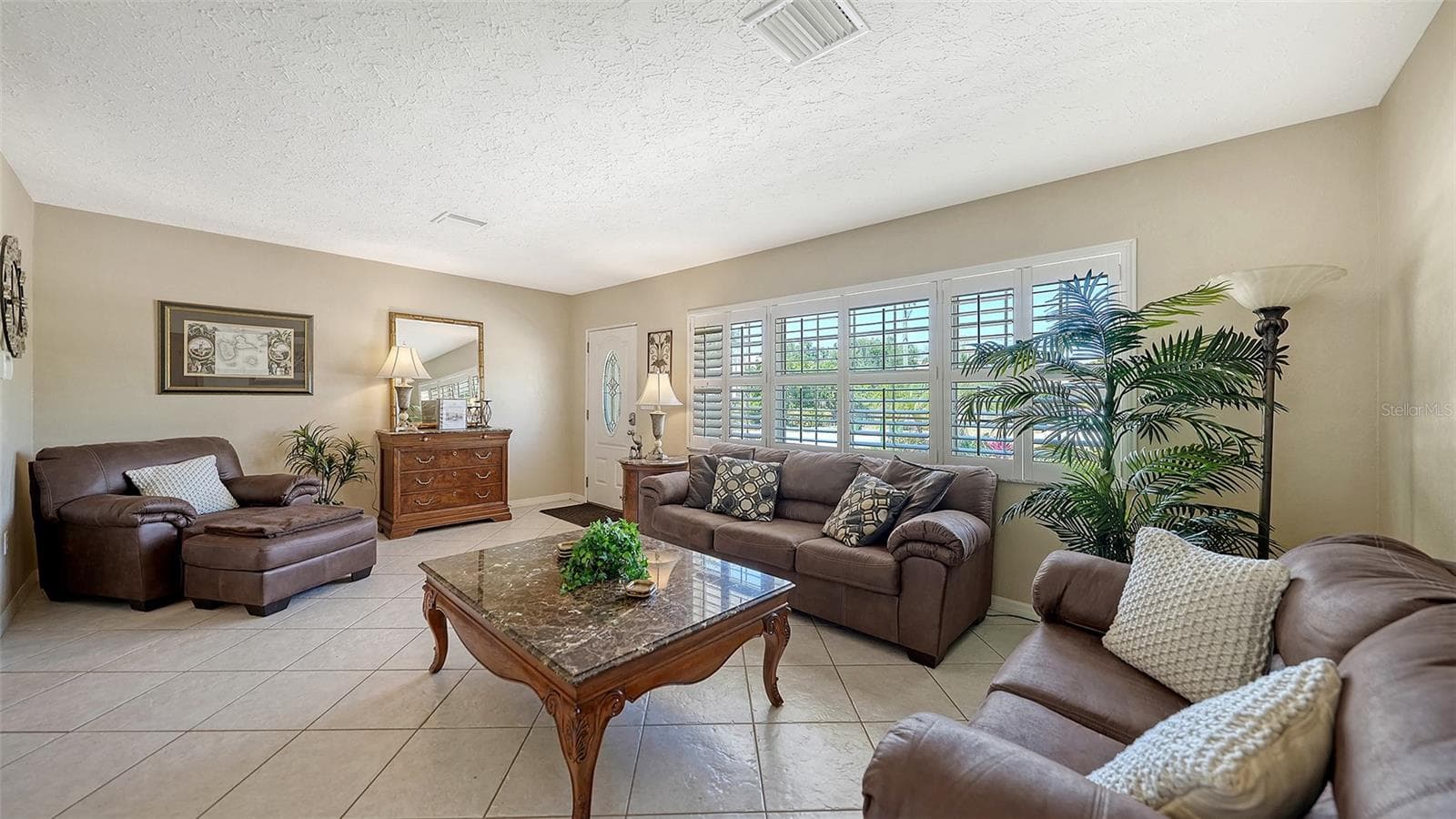Single Family Residence at 3537 S SCHOOL AVE, SARASOTA, photo 9 of 68