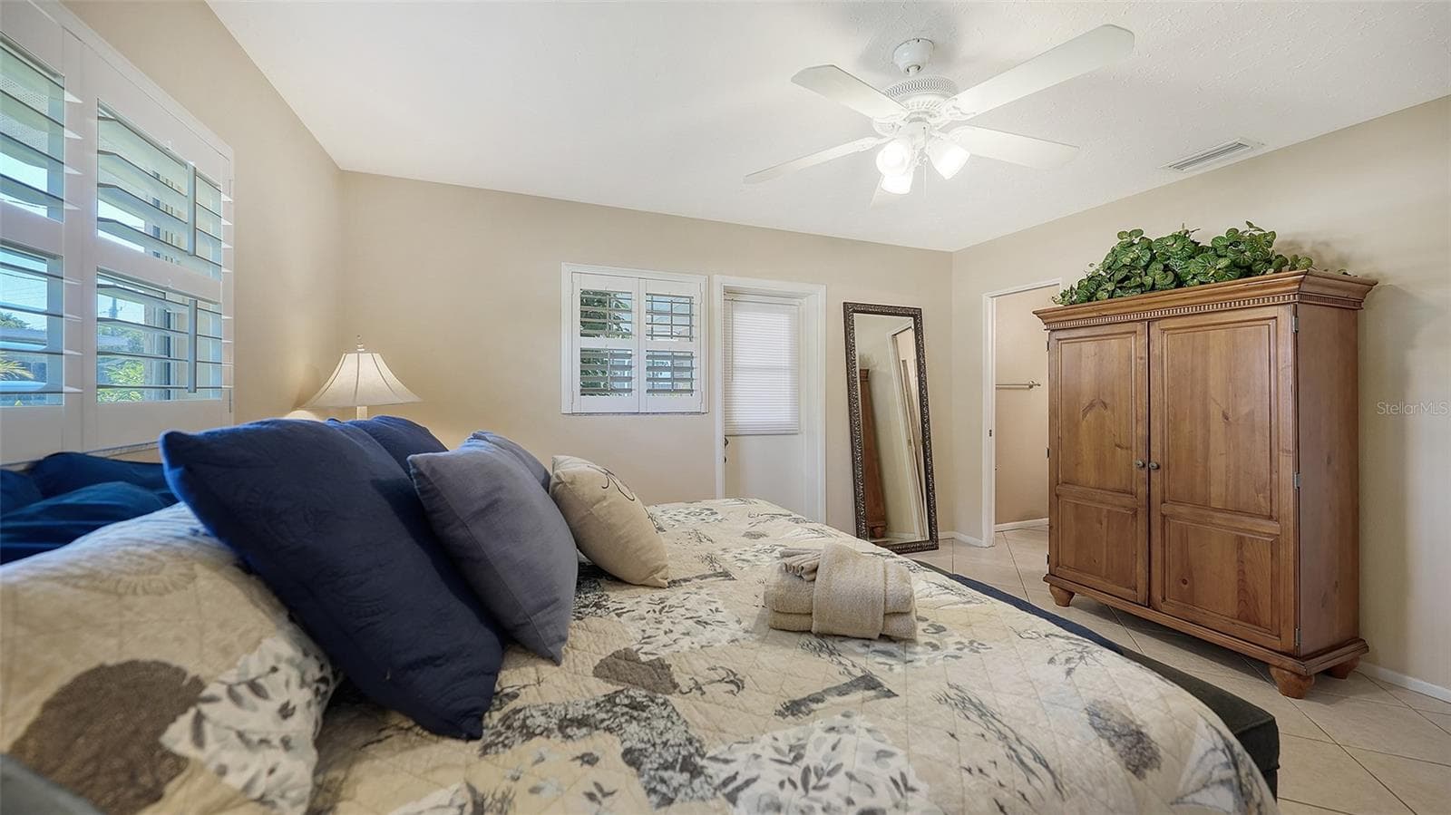 Single Family Residence at 3537 S SCHOOL AVE, SARASOTA, photo 25 of 68