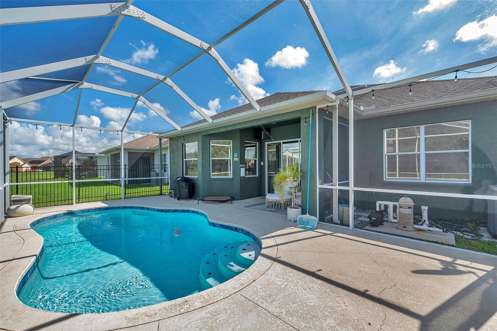 Single Family Residence at 4641 ROLLING GREEN DR, WESLEY CHAPEL, photo 3 of 45
