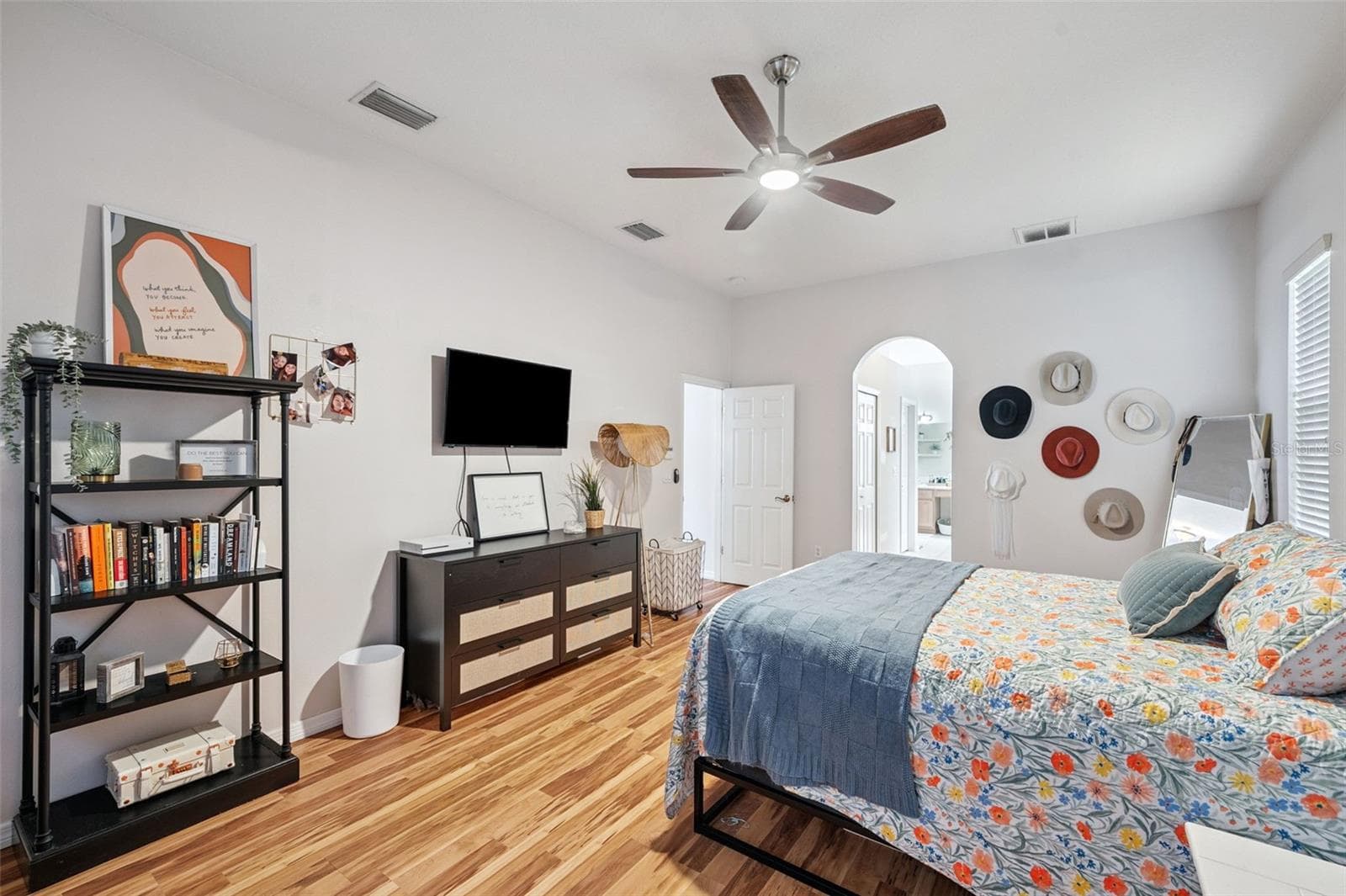 Single Family Residence at 4641 ROLLING GREEN DR, WESLEY CHAPEL, photo 23 of 45