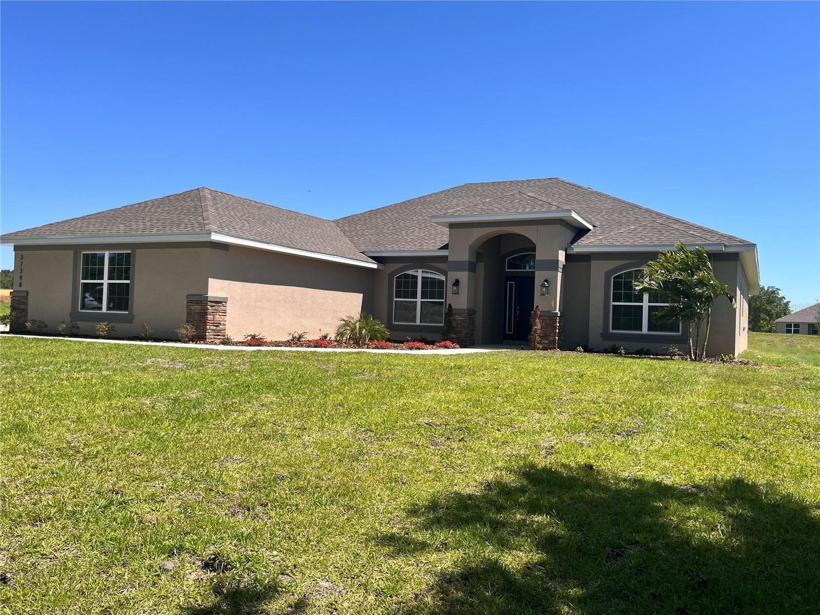 Single Family Residence at 37298 HIDDEN VIEW CIR, DADE CITY, photo 2 of 78