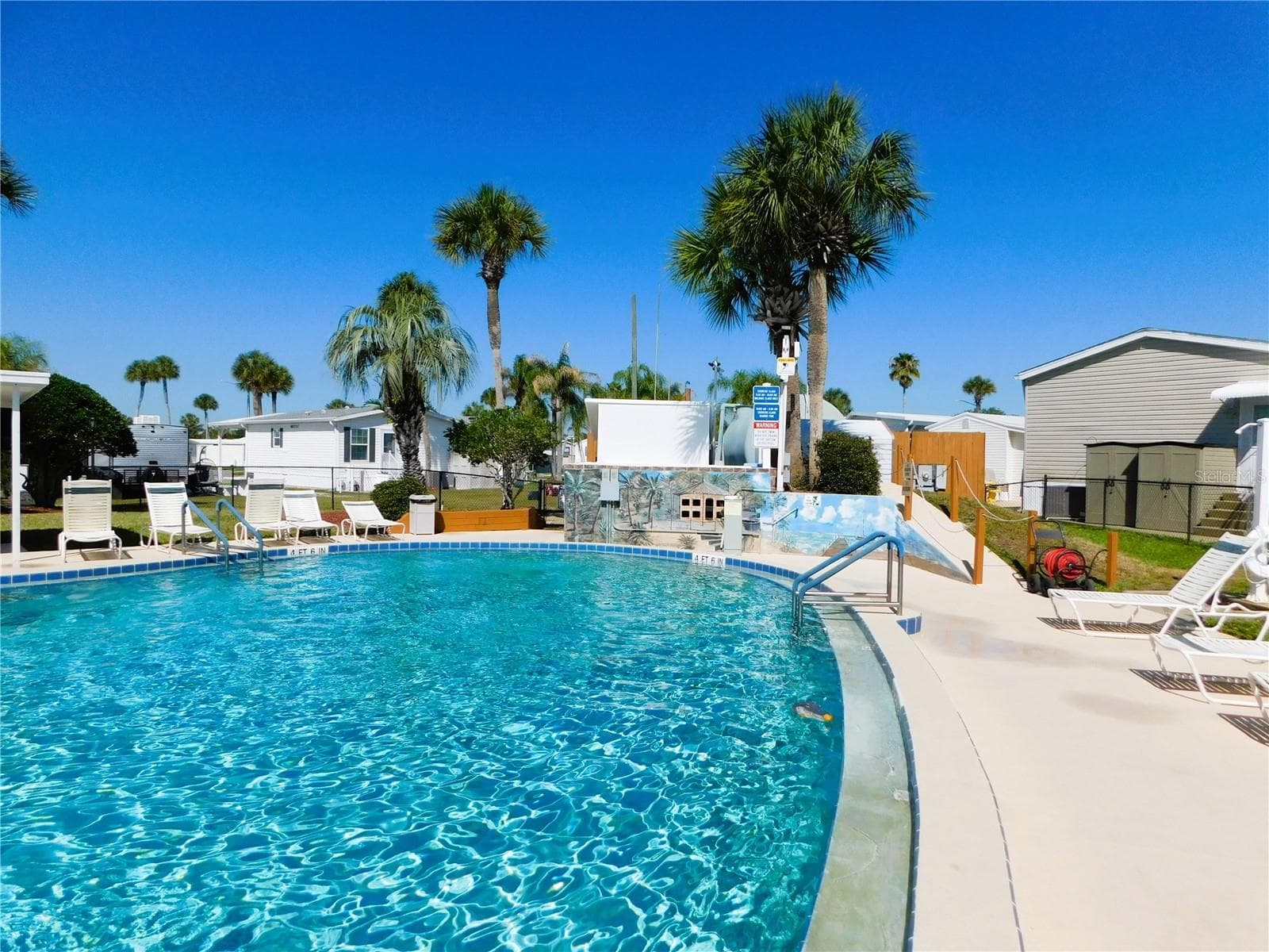 One of the community heated pools. - 9000 US HIGHWAY 192 #166, CLERMONT