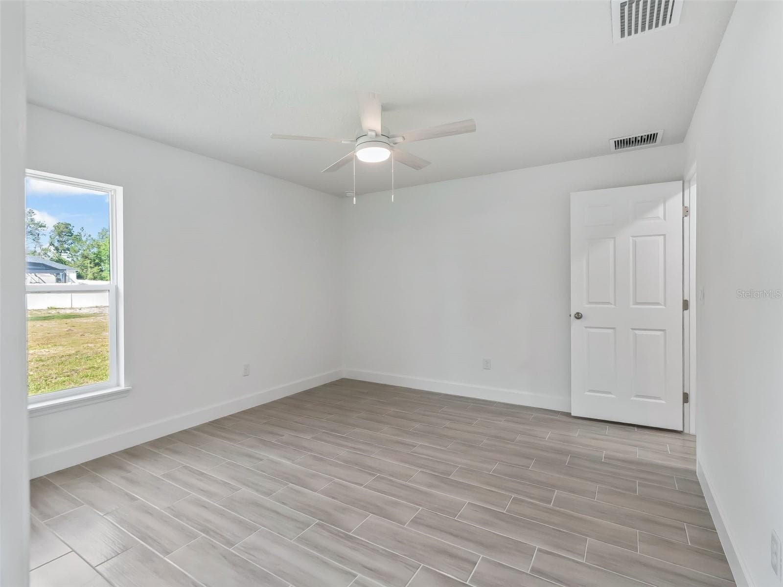 Single Family Residence at 4994 SW 166TH LOOP, OCALA, photo 15 of 40