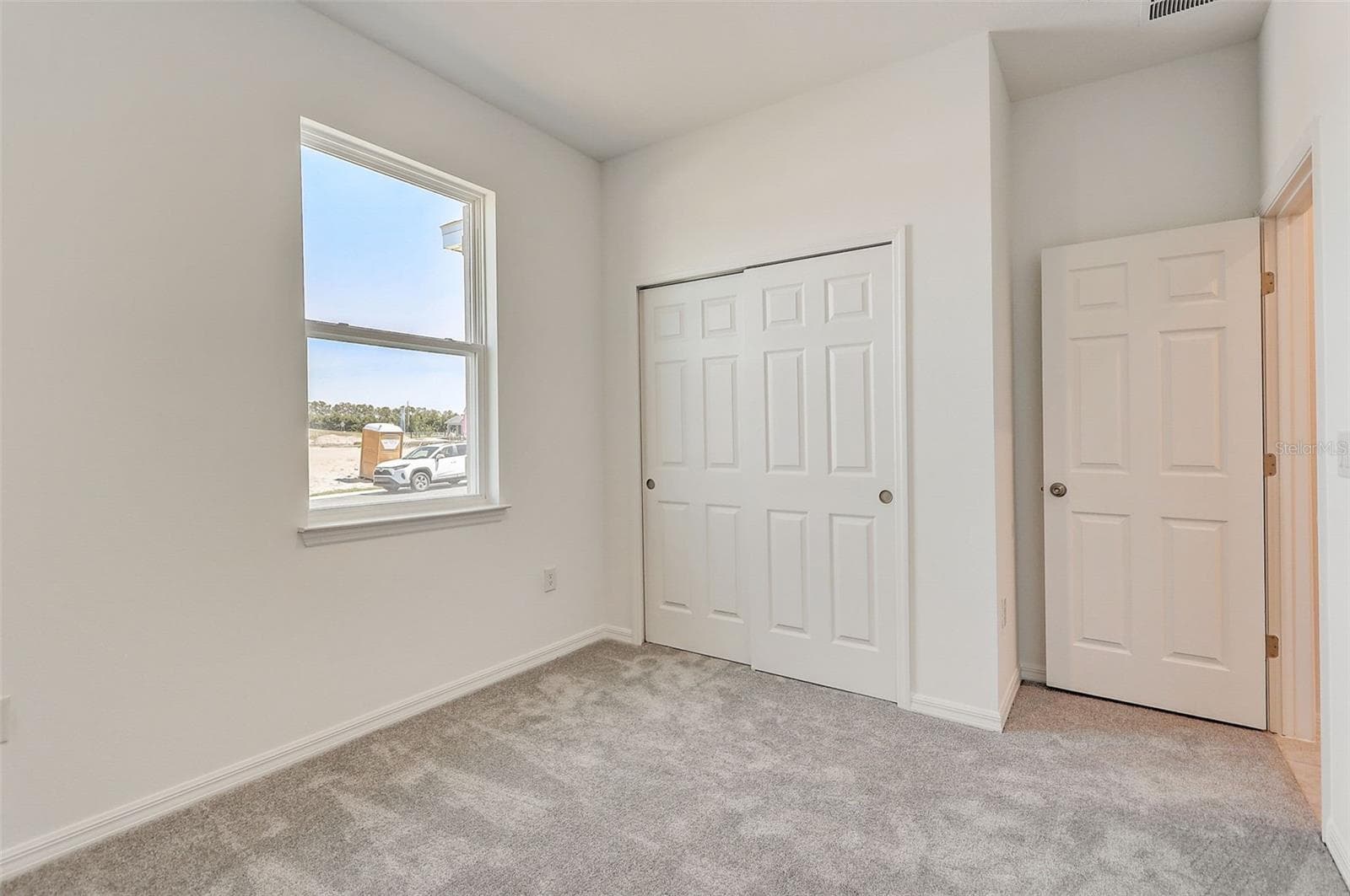 Single Family Residence at 9221 HARRIS HAWK DR, LEESBURG, photo 13 of 30