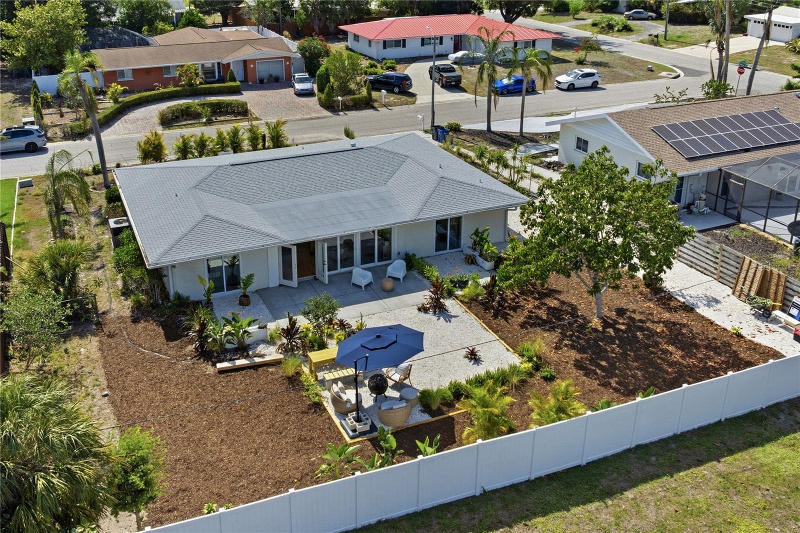 With City Water and City Sewer, No Deed Restrictions, No CDD Fees, Not in a Flood Zone and No pesky HOA. - 2513 CROTON AVE, SARASOTA