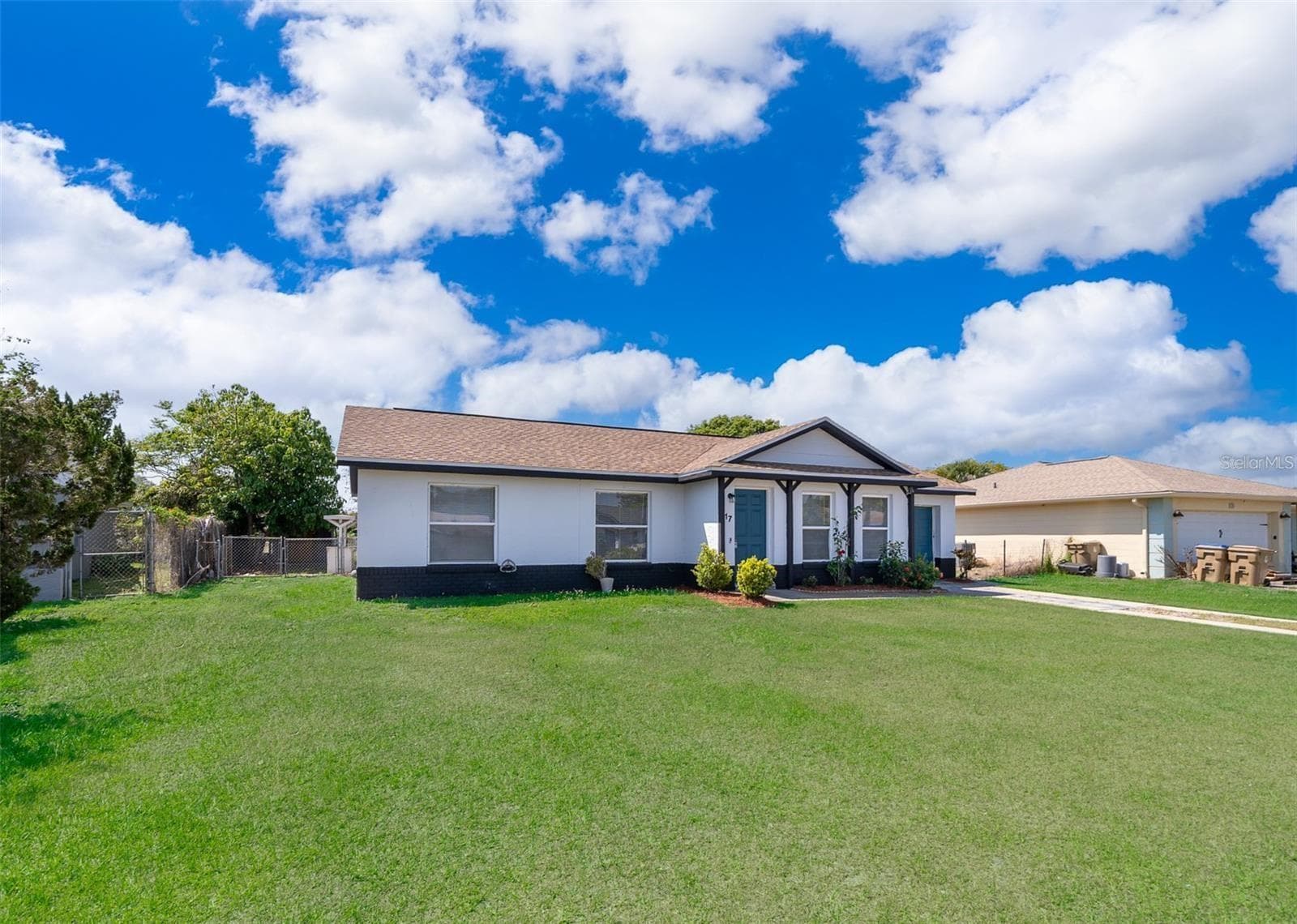Single Family Residence at 17 TROTTERS CIR, KISSIMMEE, photo 2 of 3