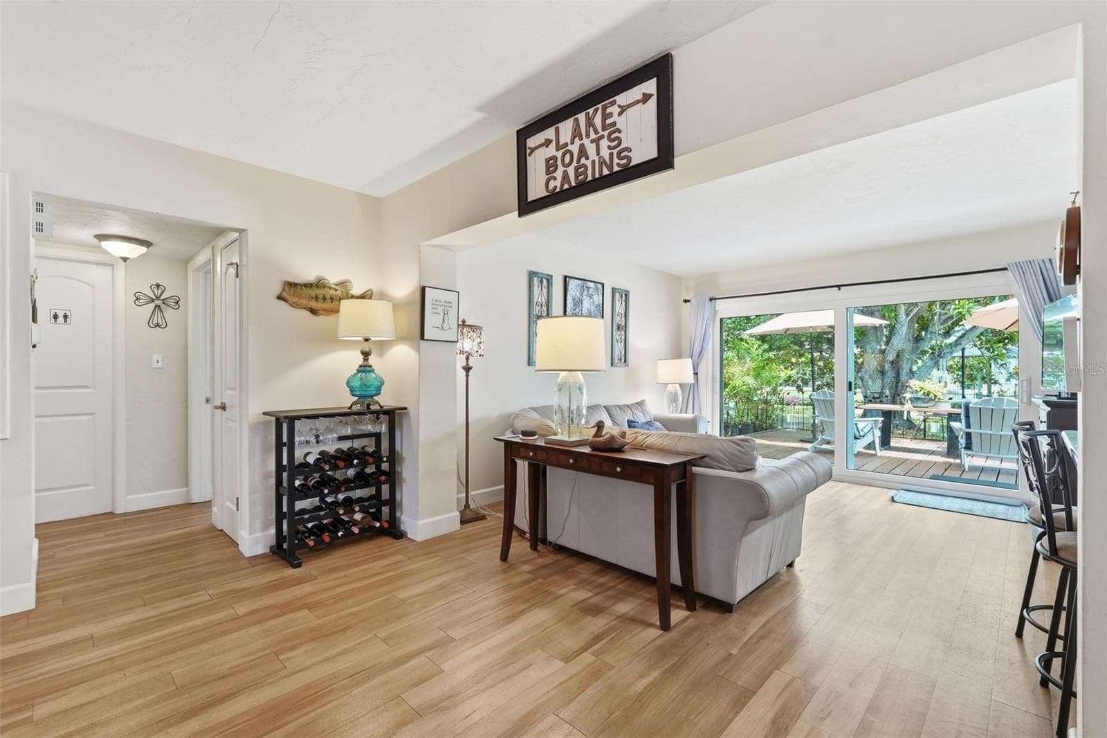 Single Family Residence at 179 E CANAL DR, PALM HARBOR, photo 9 of 36