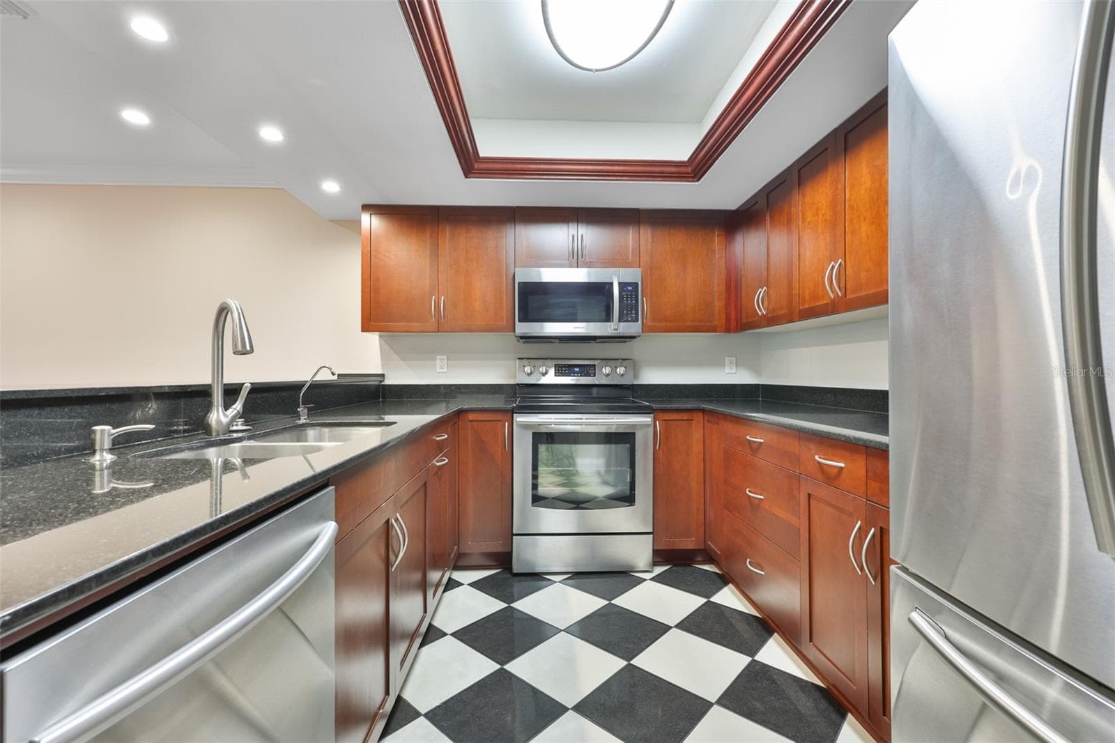 Condominium at 606 S GLEN AVE #10, TAMPA, photo 3 of 40