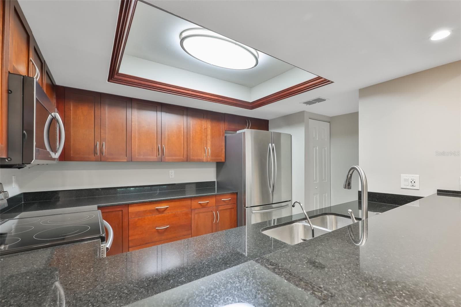Condominium at 606 S GLEN AVE #10, TAMPA, photo 5 of 40