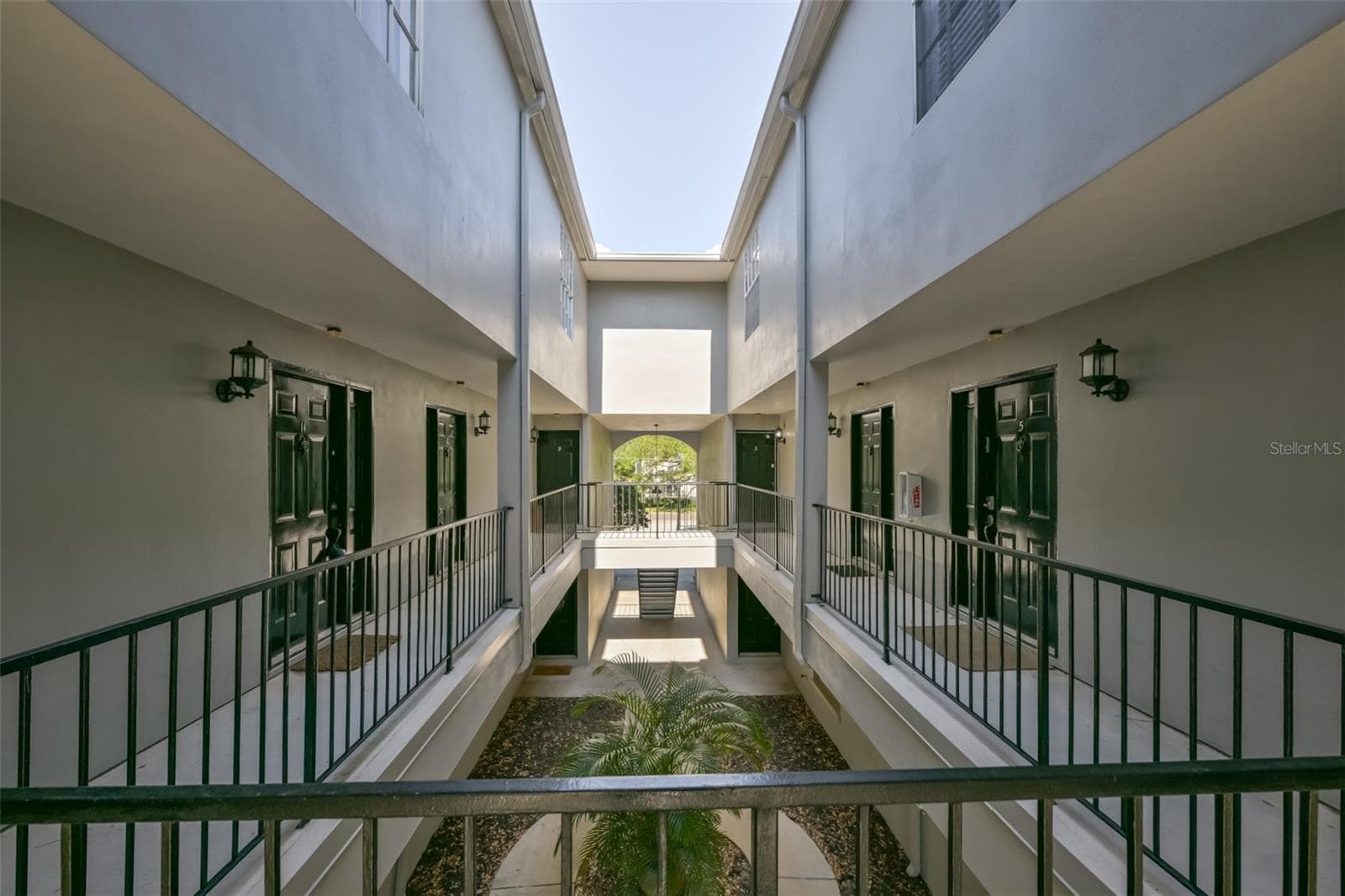 Condominium at 606 S GLEN AVE #10, TAMPA, photo 34 of 40