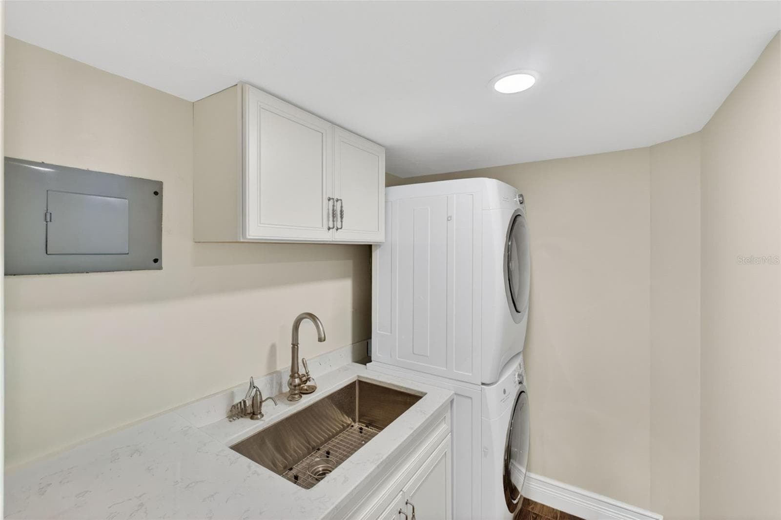 Laundry Room - 4631 S ATLANTIC AVE #8202, PORT ORANGE