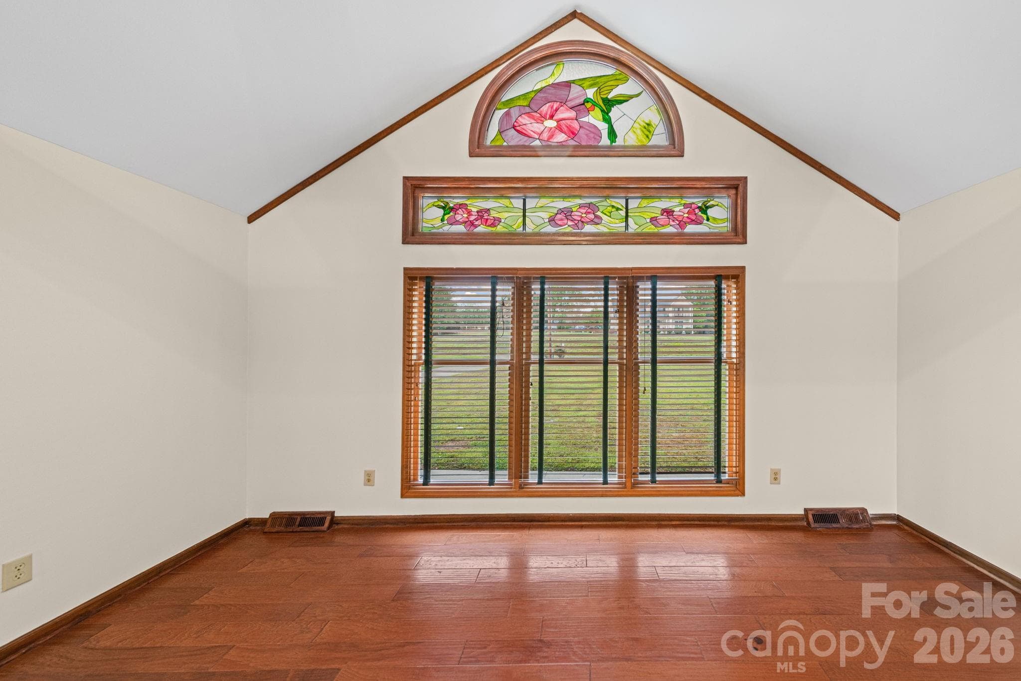 Single Family Residence at 541 Harbor Road, Norwood, photo 7 of 40