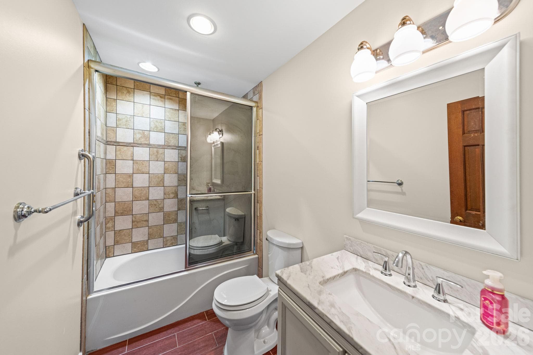 Single Family Residence at 541 Harbor Road, Norwood, photo 21 of 40