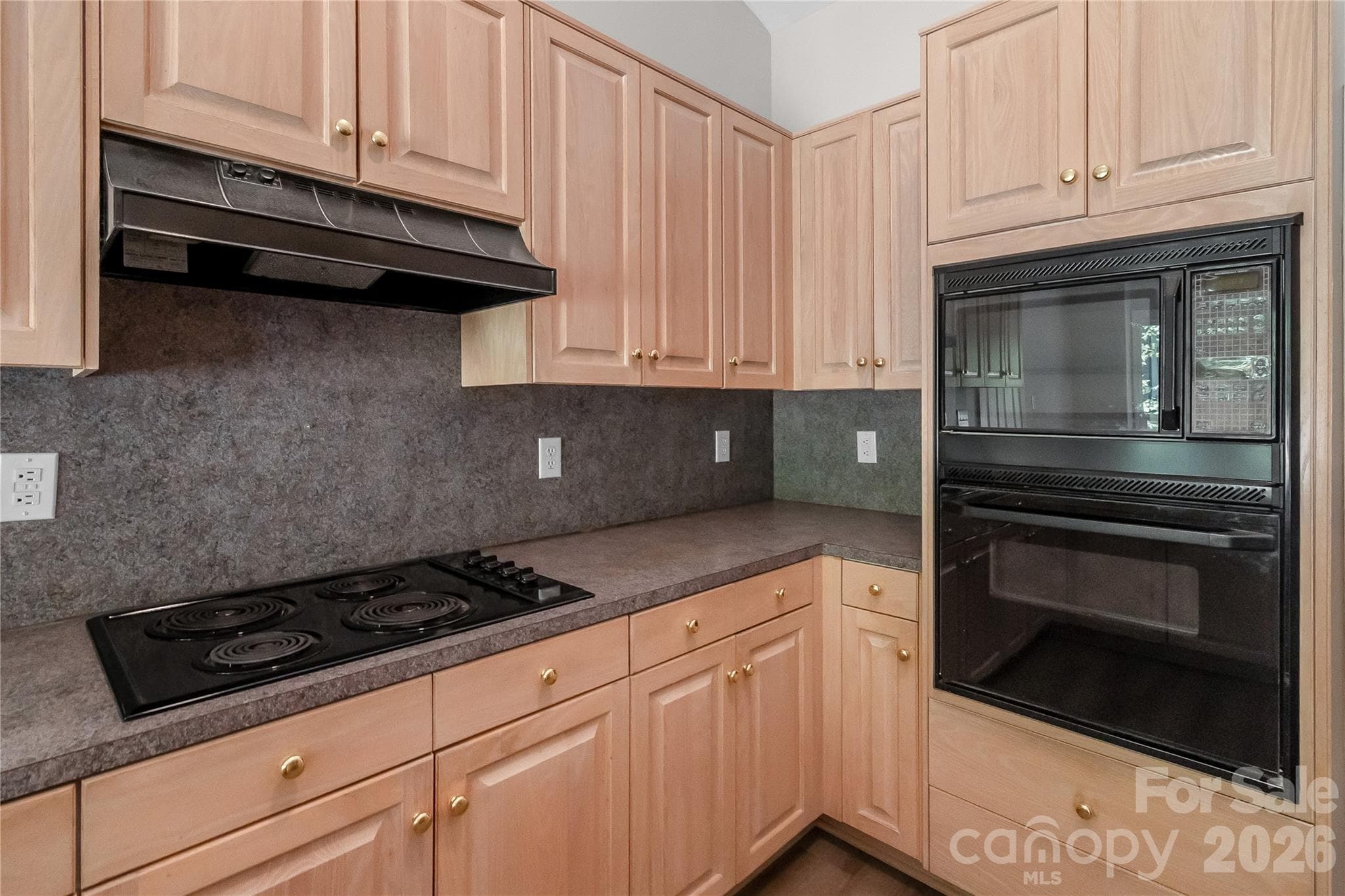 Single Family Residence at 10713 Ridge Acres Road, Charlotte, photo 14 of 43