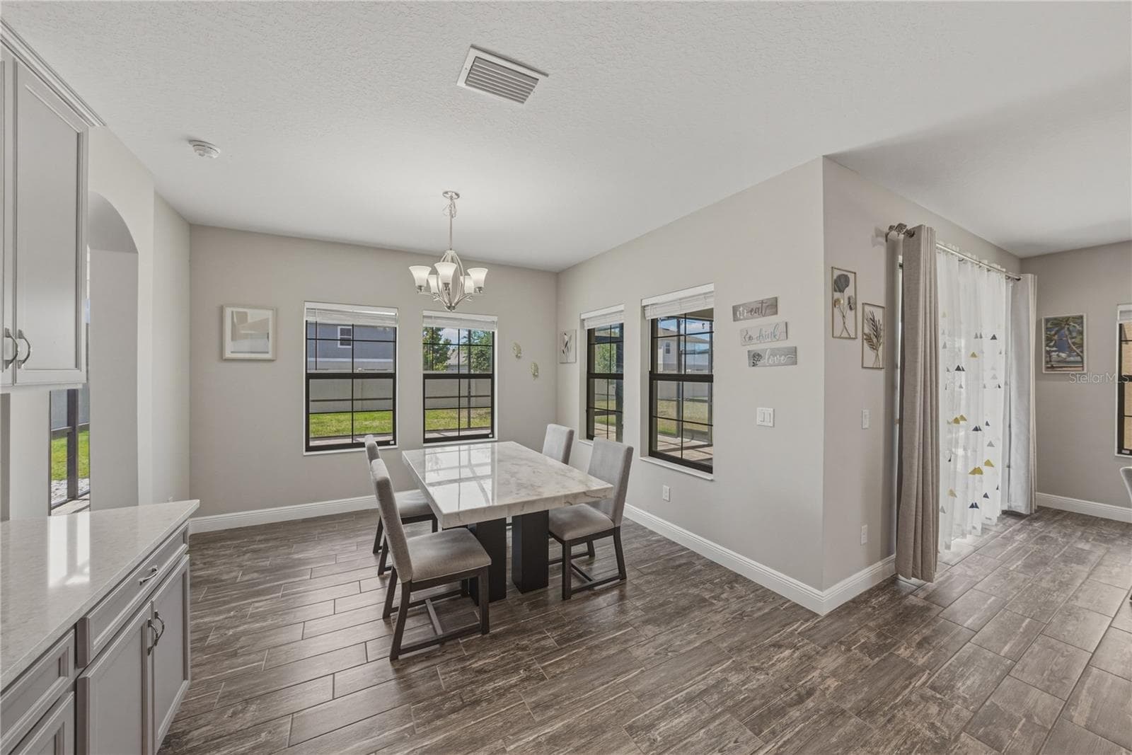Single Family Residence at 14633 RED CASTLE AVE, LITHIA, photo 20 of 63