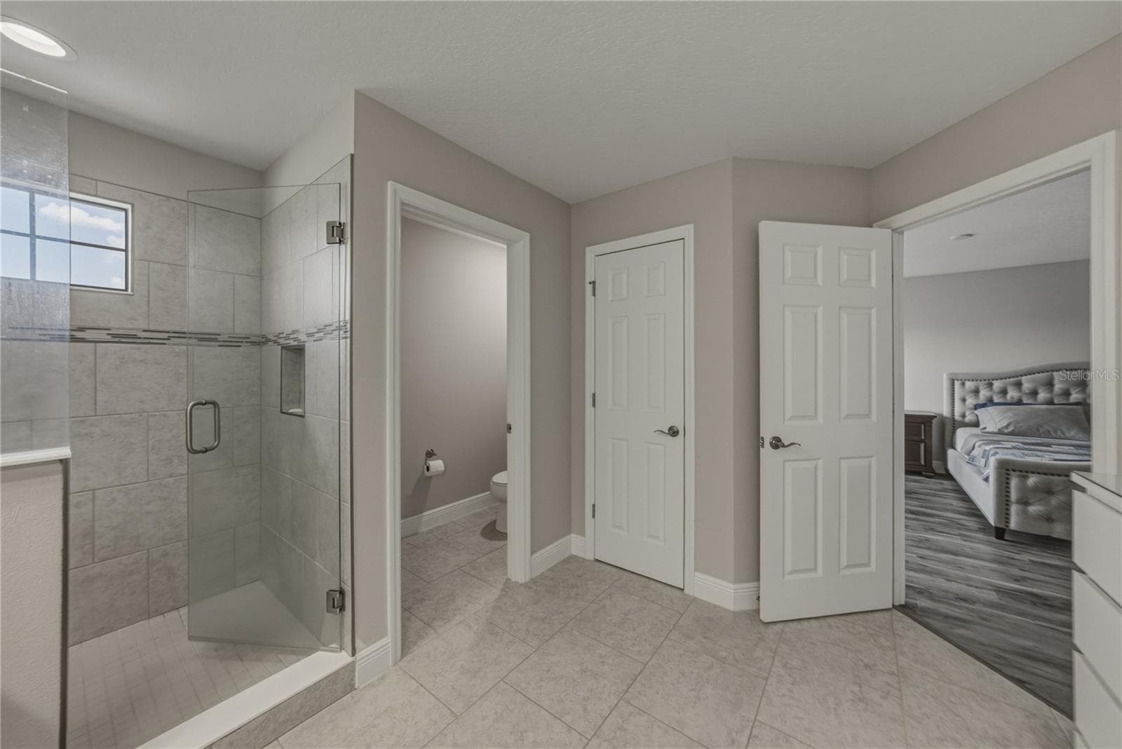 Single Family Residence at 14633 RED CASTLE AVE, LITHIA, photo 33 of 63