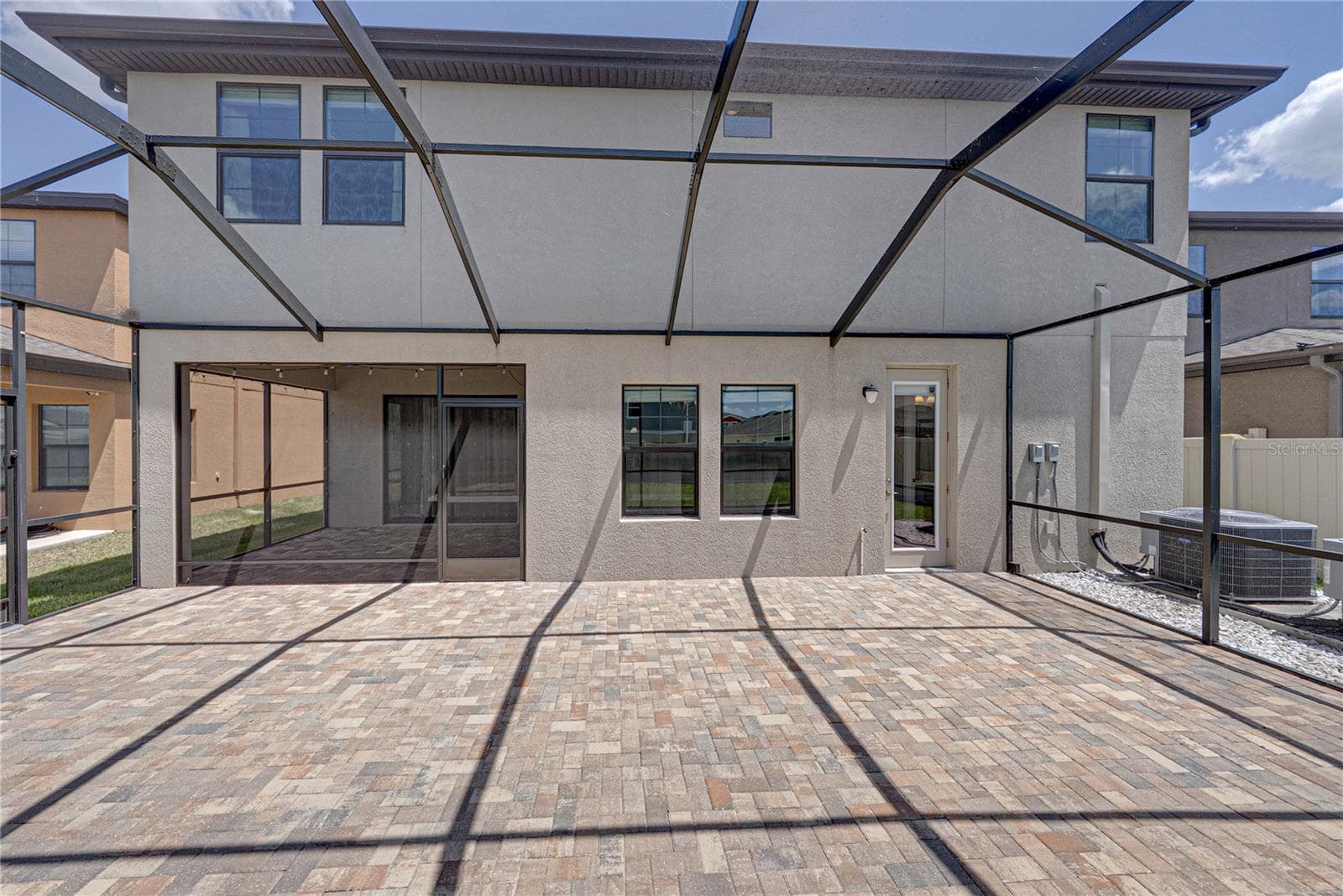 Single Family Residence at 14633 RED CASTLE AVE, LITHIA, photo 43 of 63