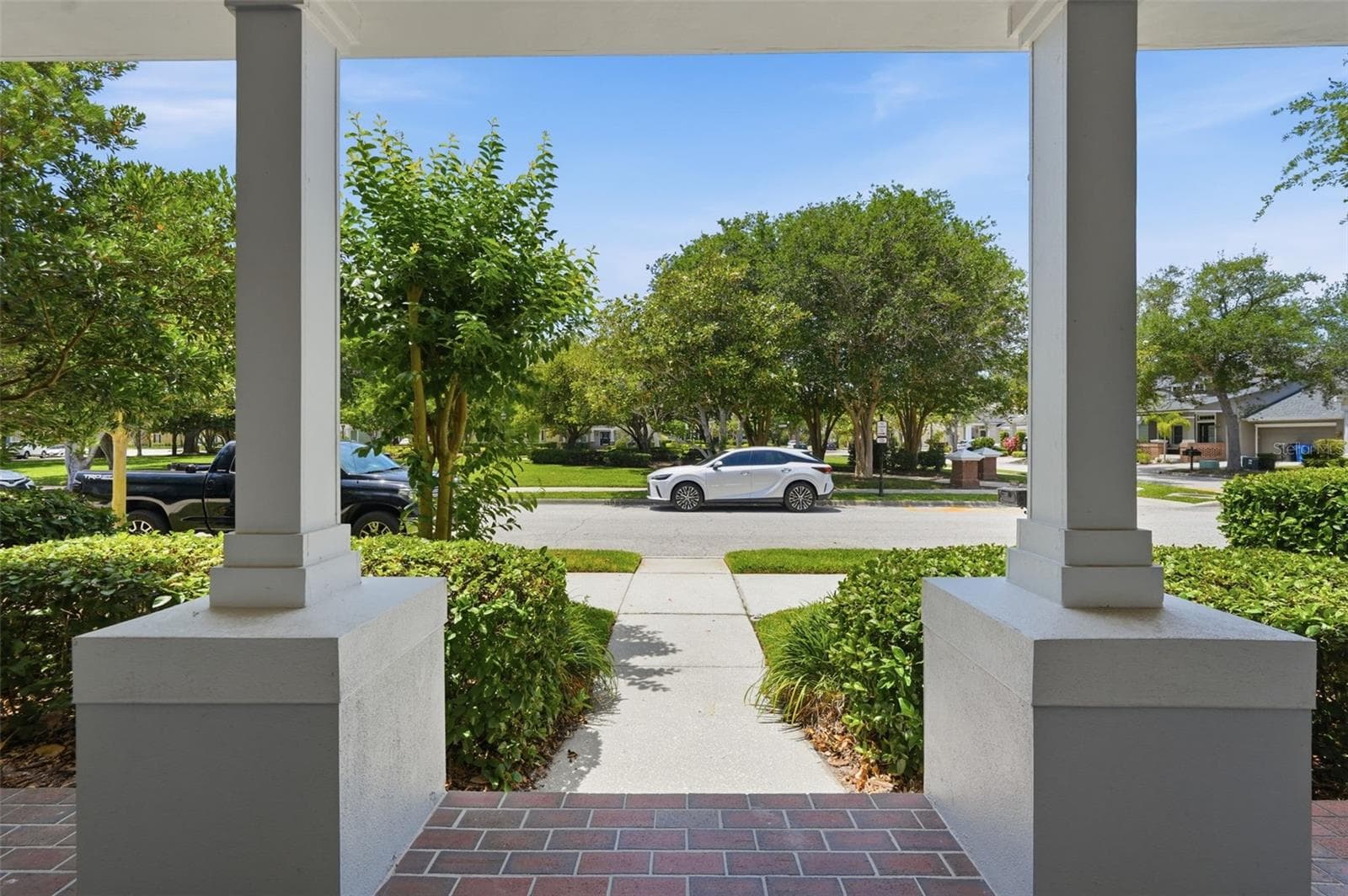 Townhouse at 10111 HAYFIELD WAY, TAMPA, photo 4 of 63