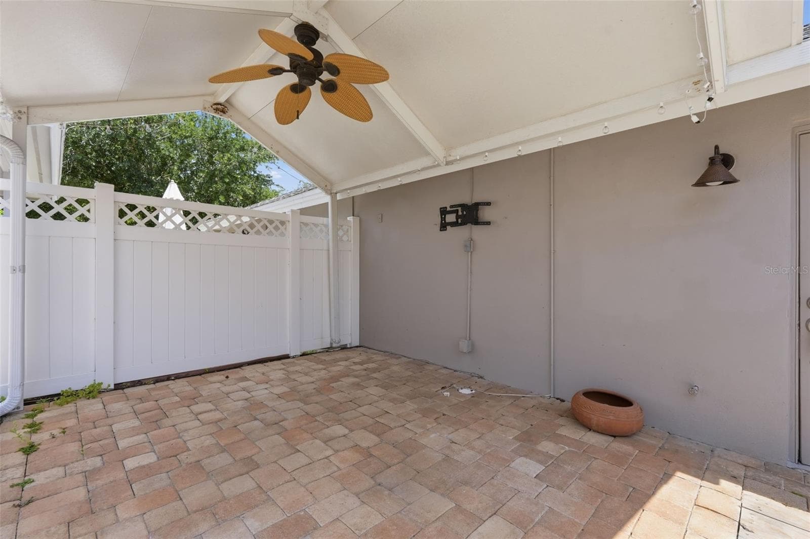 Townhouse at 10111 HAYFIELD WAY, TAMPA, photo 48 of 63