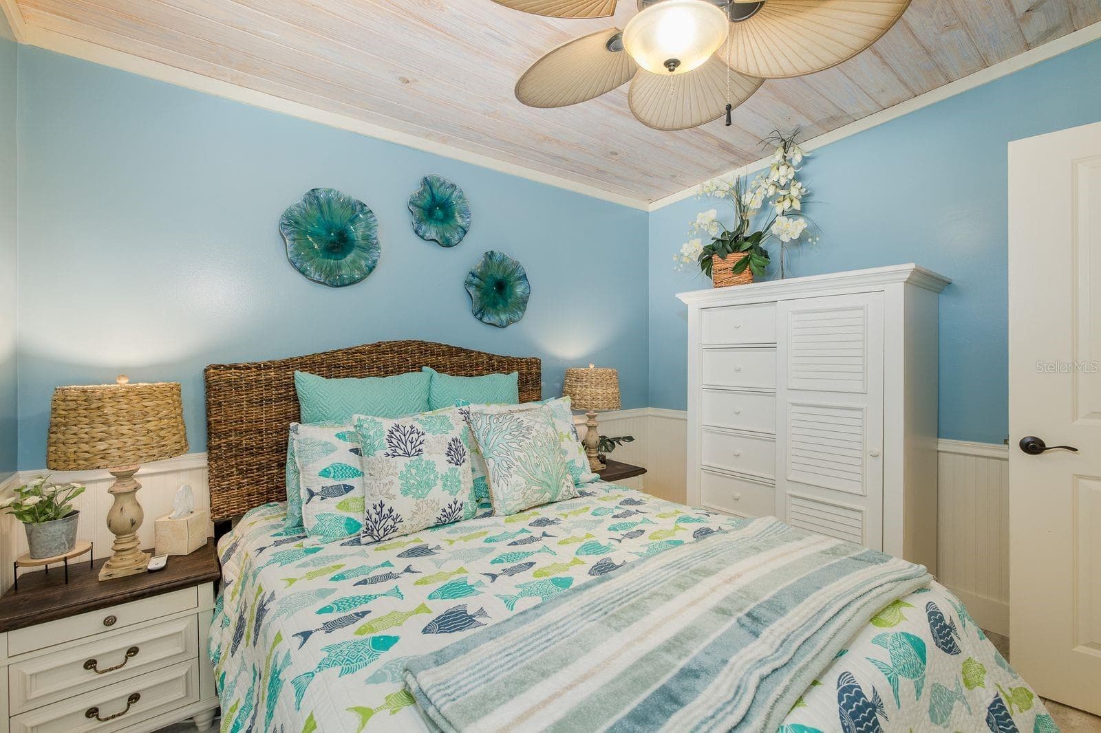 Single Family Residence at 5473 DARLENE ST, WEEKI WACHEE, photo 10 of 51
