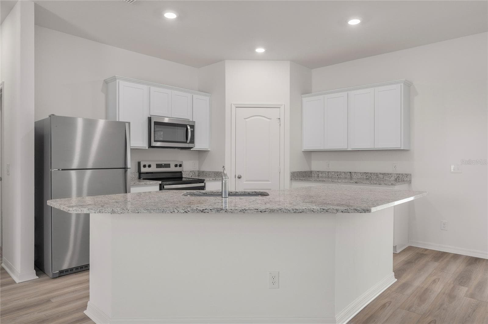 Stainless steel appliances - 357 BREAM, POINCIANA
