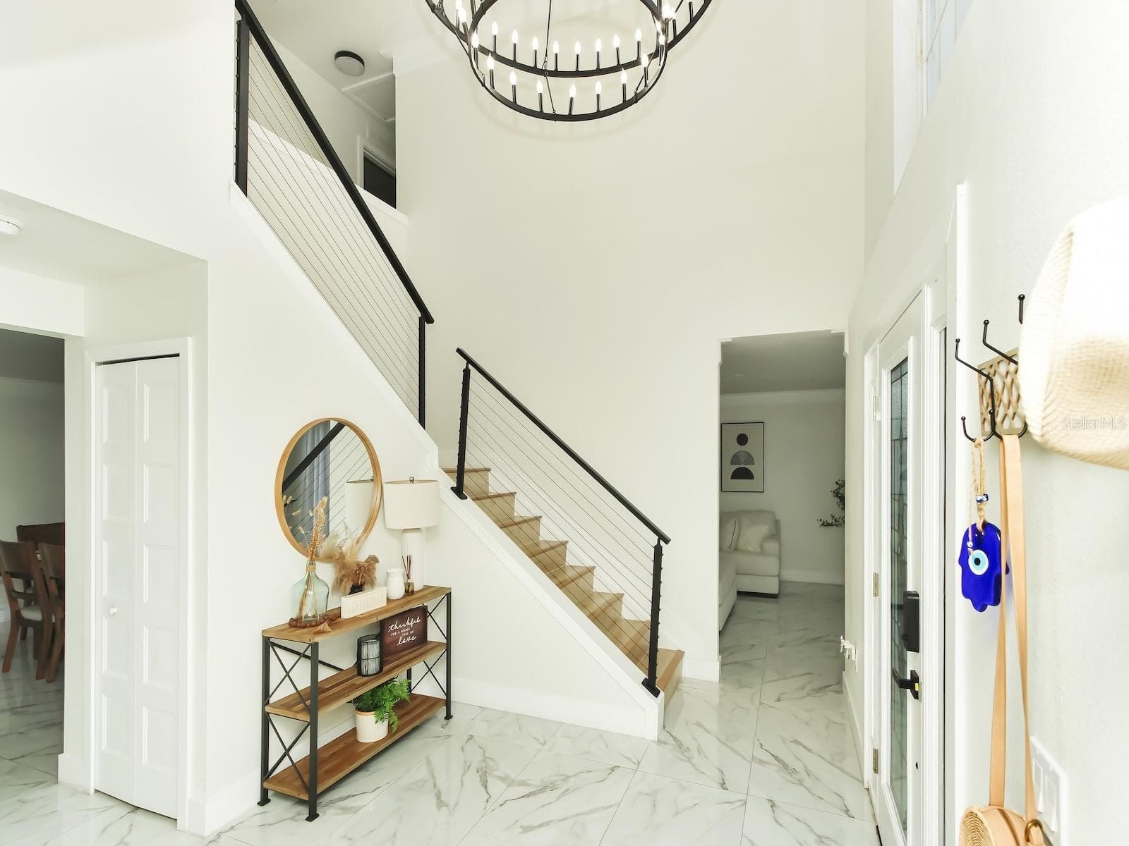 foyer is great space to receive people into your home. - 7561 LAKE ANDREA CIR, MOUNT DORA