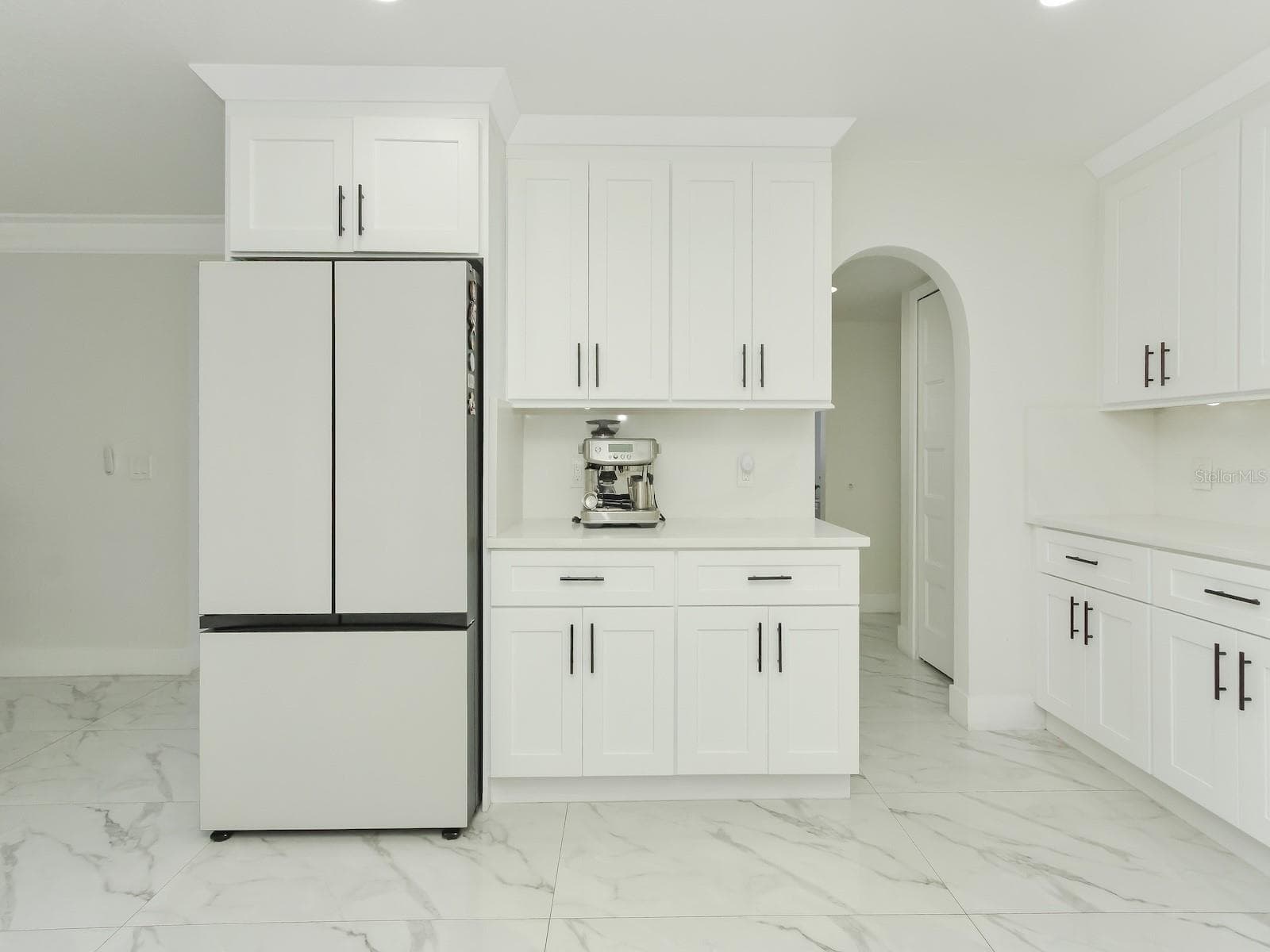 The appliances are all bespoke samsung and all have smart connections - 7561 LAKE ANDREA CIR, MOUNT DORA