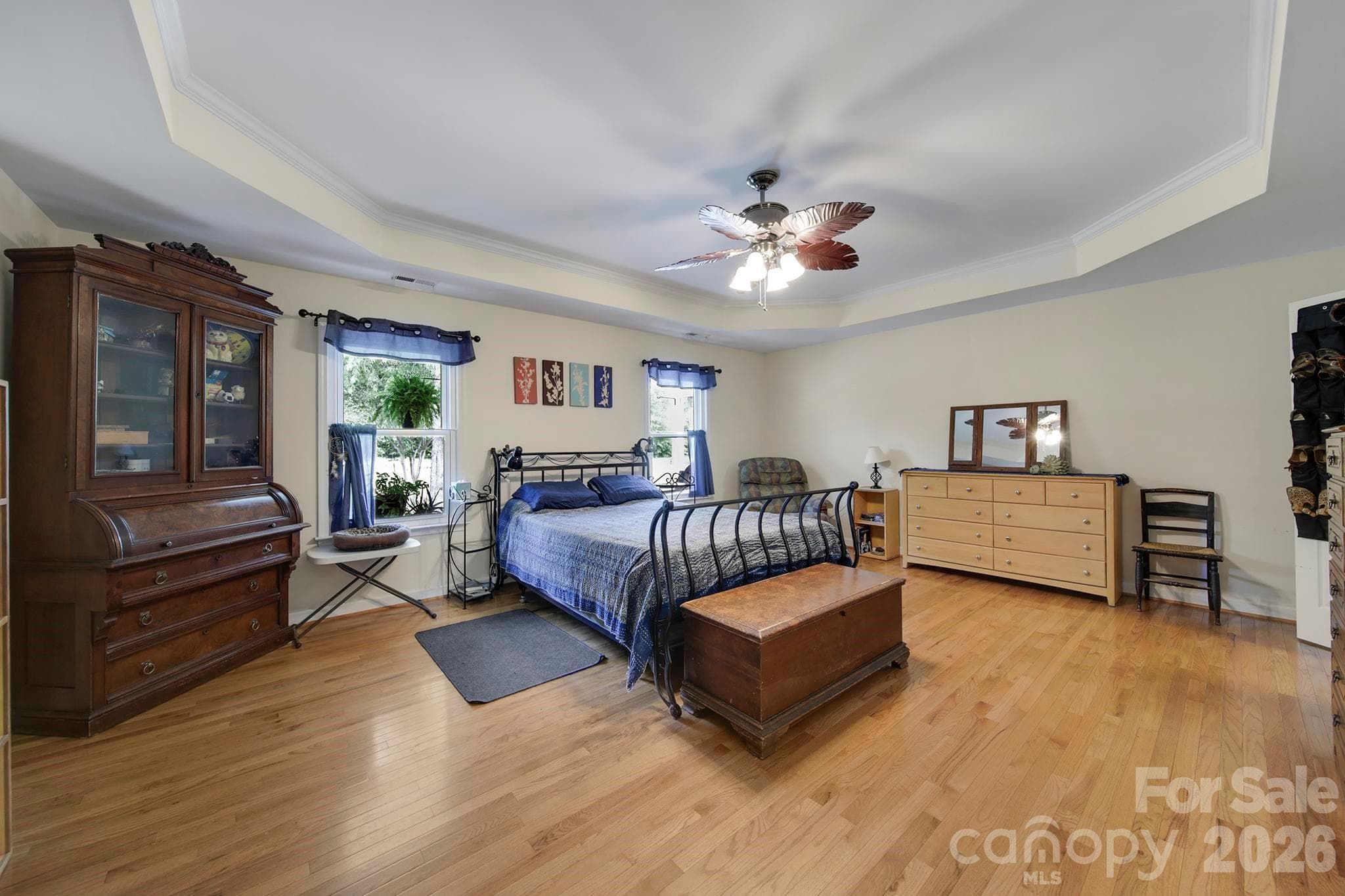 Primary Bedroom on main - Clover